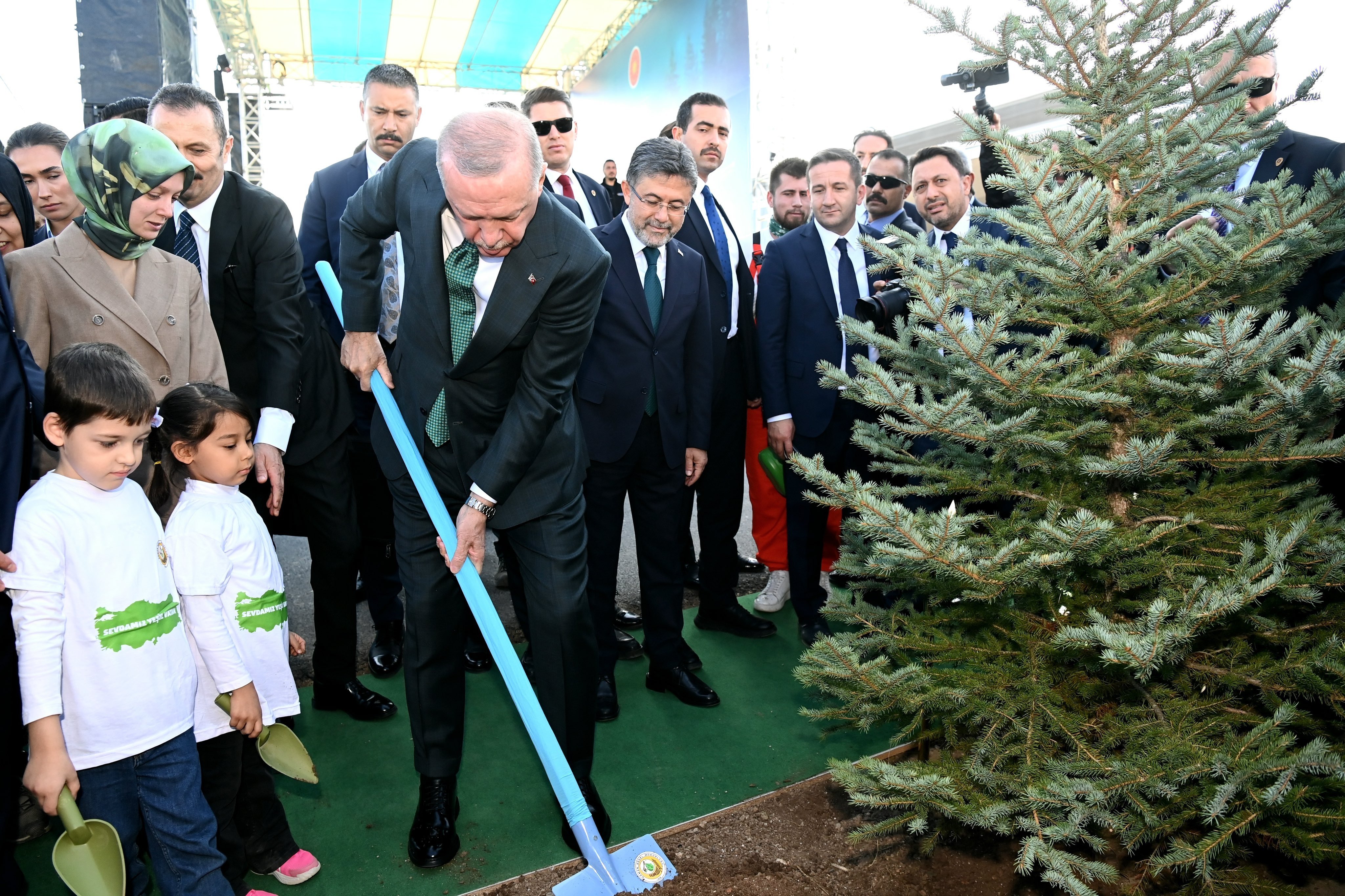 İbrahim Yumaklı fidan dikimi