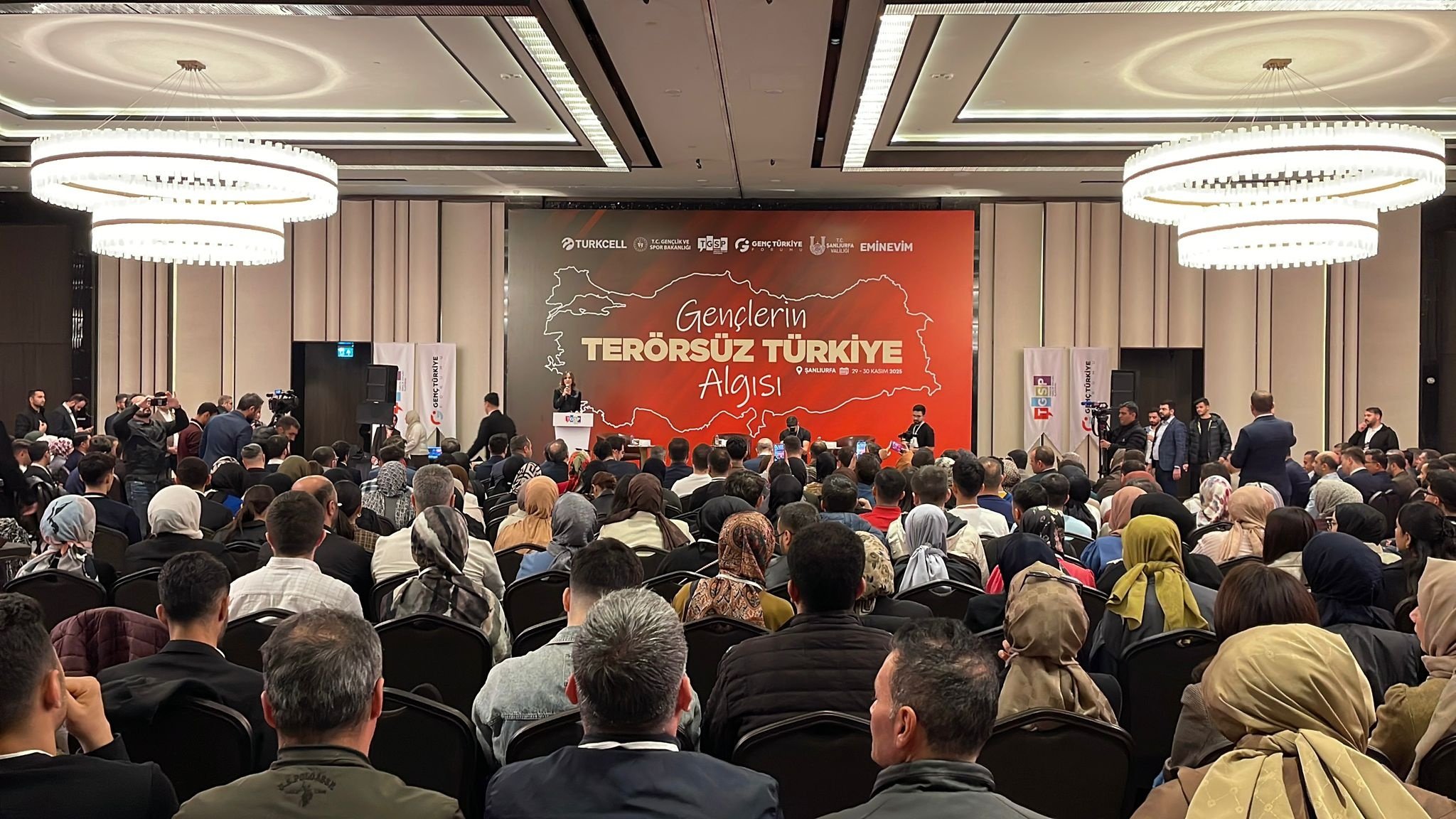 Ömer Çelik Bilal Erdoğan Genç Türkiye Forumu