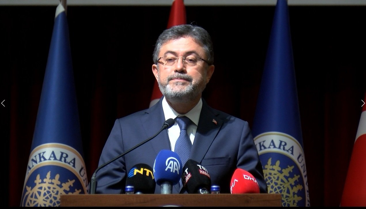 Bakan Yumaklı ödül töreni