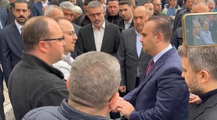 Bakan Kacır şehit ailesi taziye ziyareti