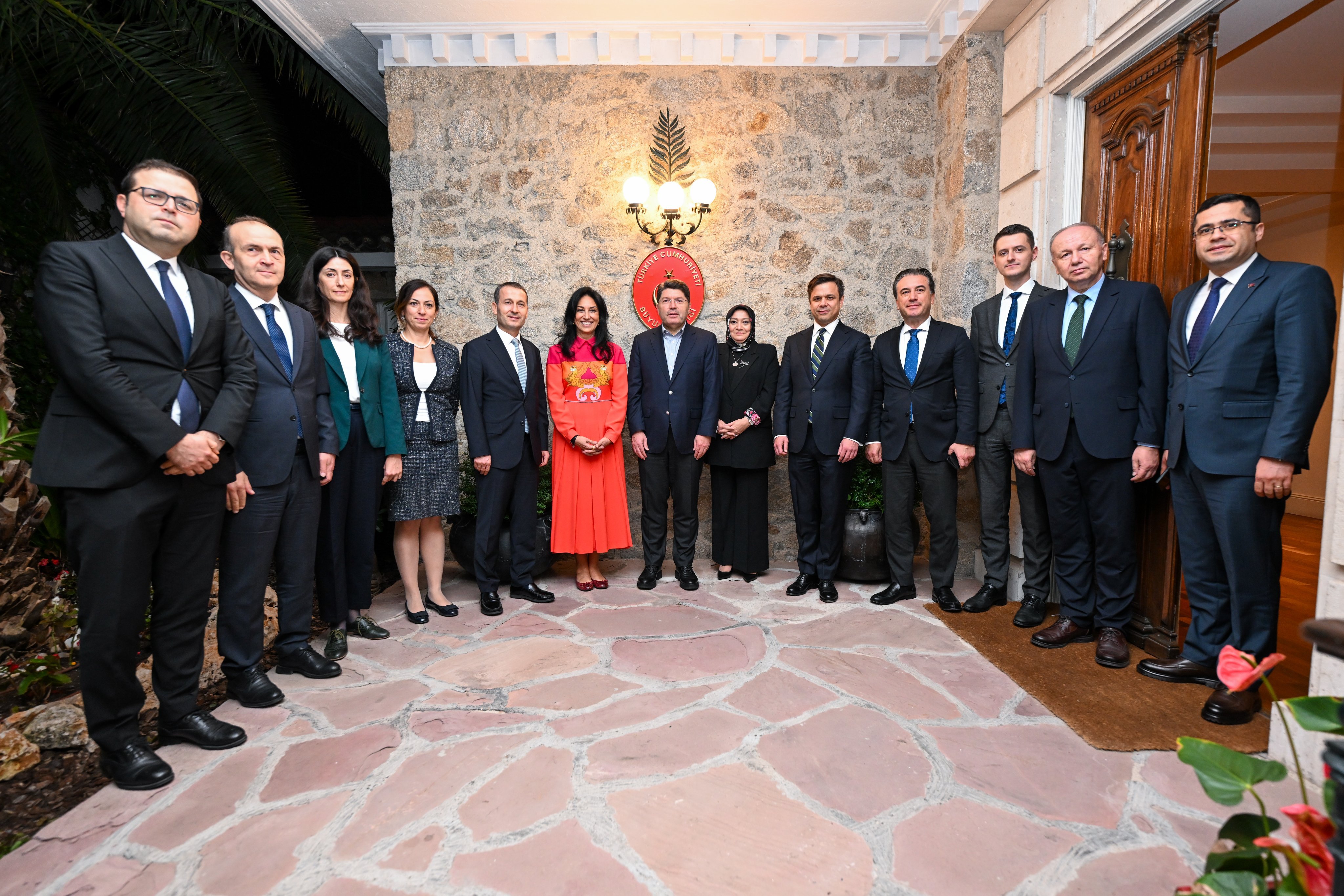 Yılmaz Tunç Nüket Küçükel Ezberci