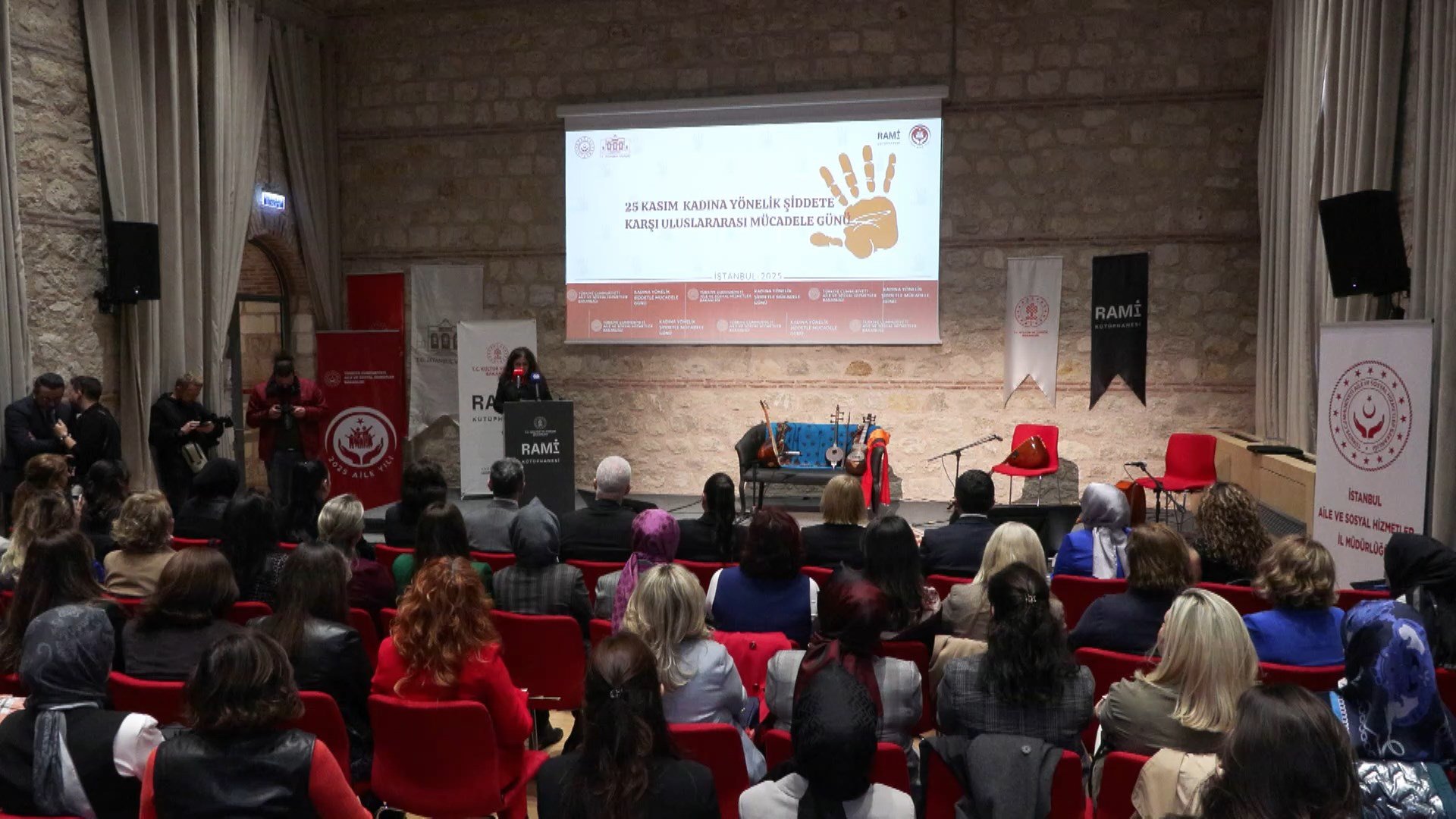 Kadın Konukevi Sergisi