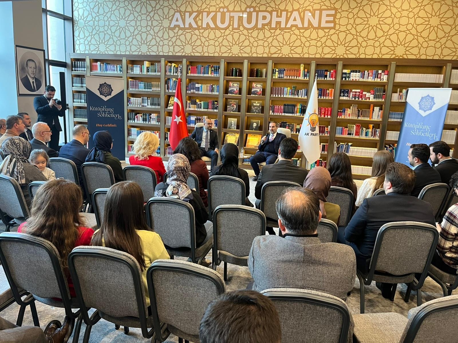 AK Parti Kütüphane Sohbetleri Programı