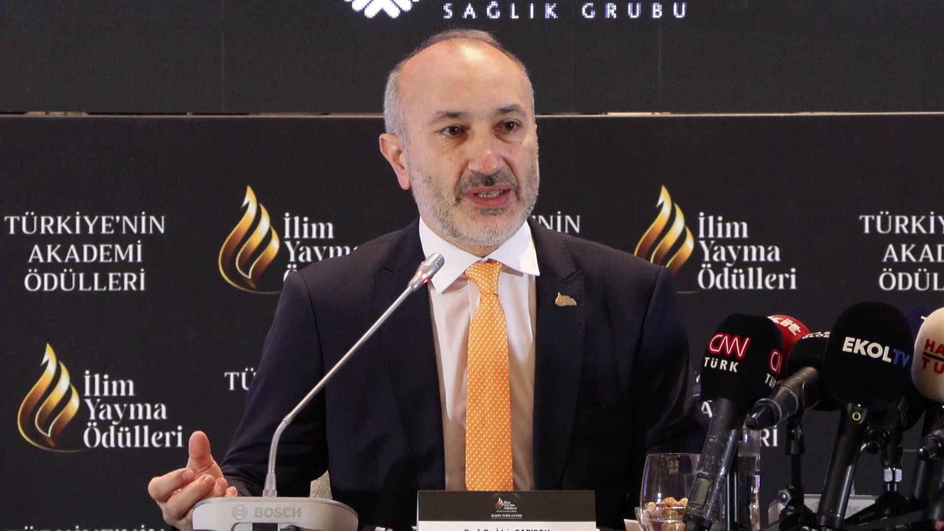 İlim Yayma Ödülleri Komisyonu