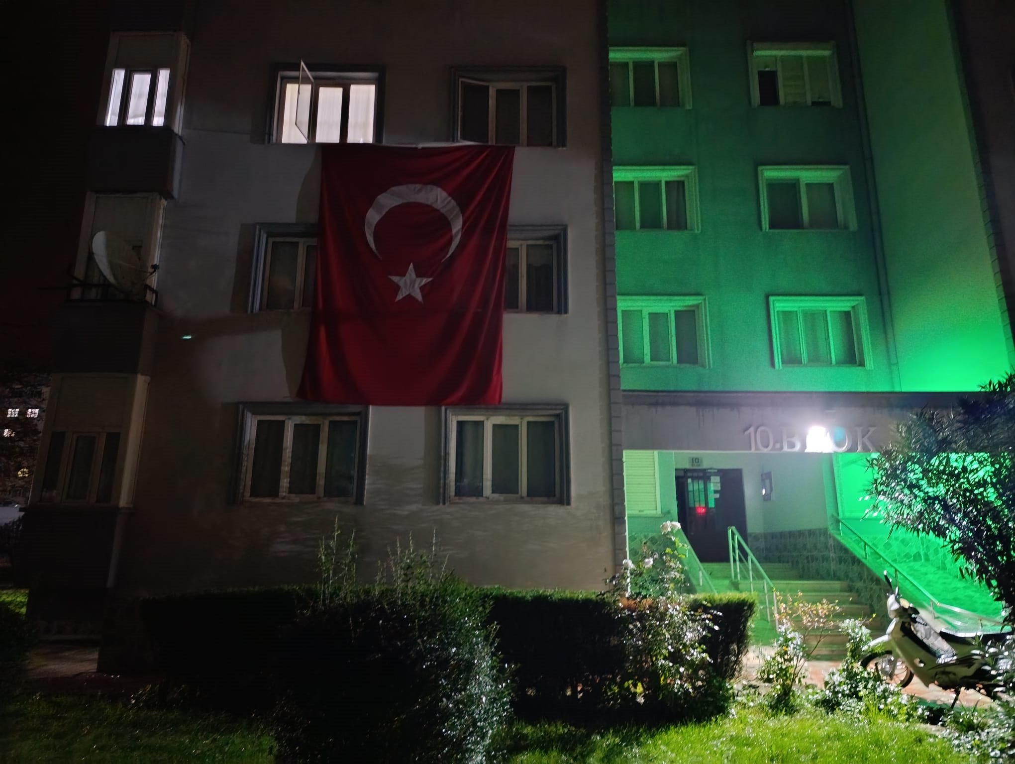 Şehit ailesine taziye ziyareti