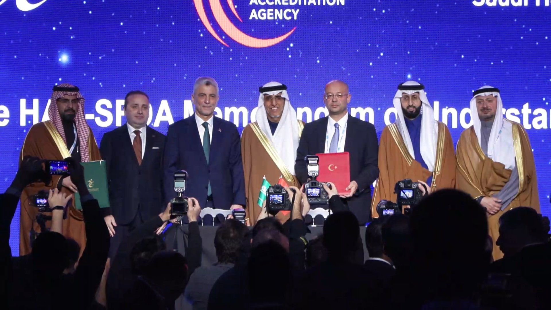 Ömer Bolat Helal Zirvesi