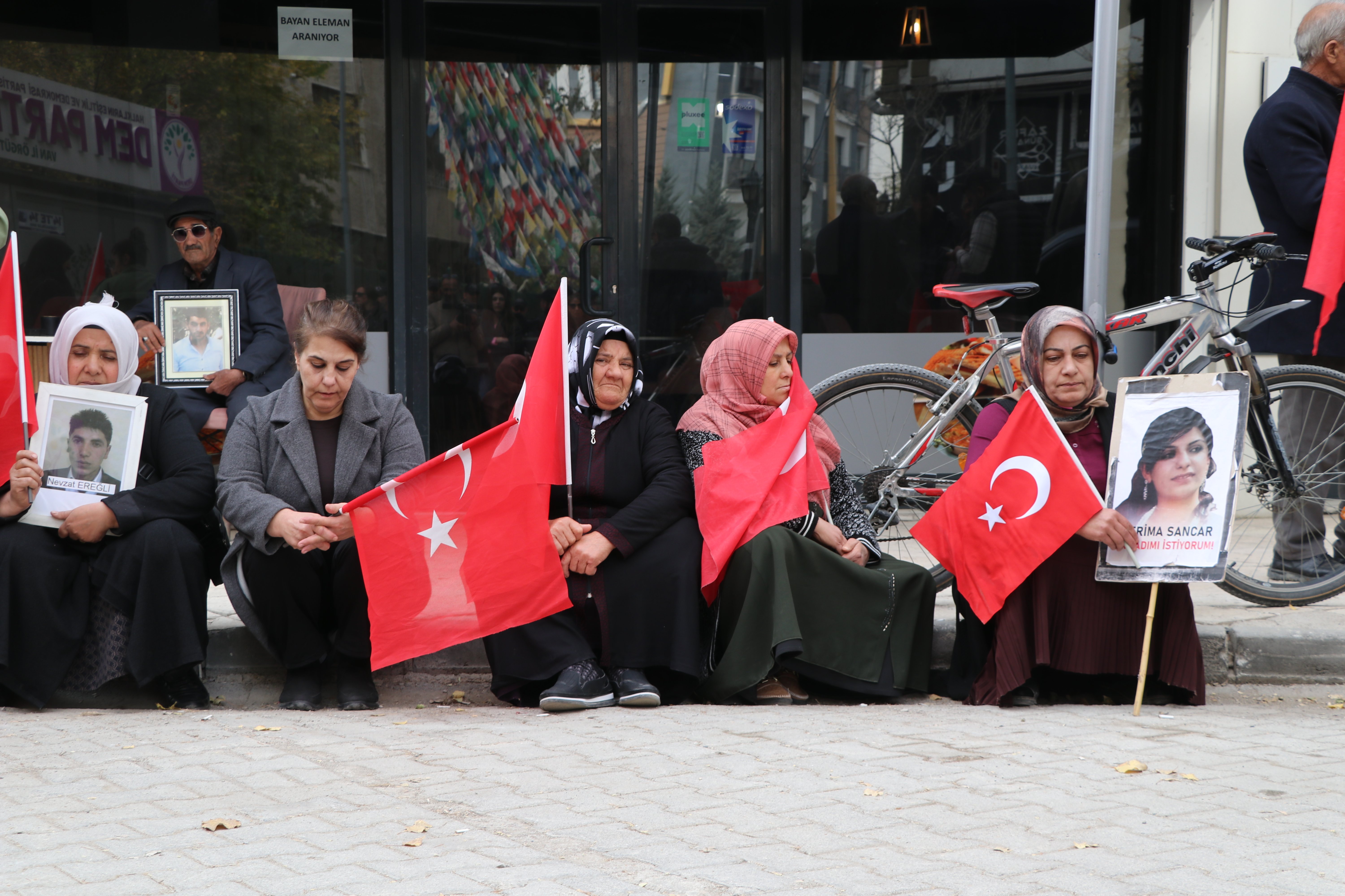 Sıddık Çiftçi açıklama yapıyor