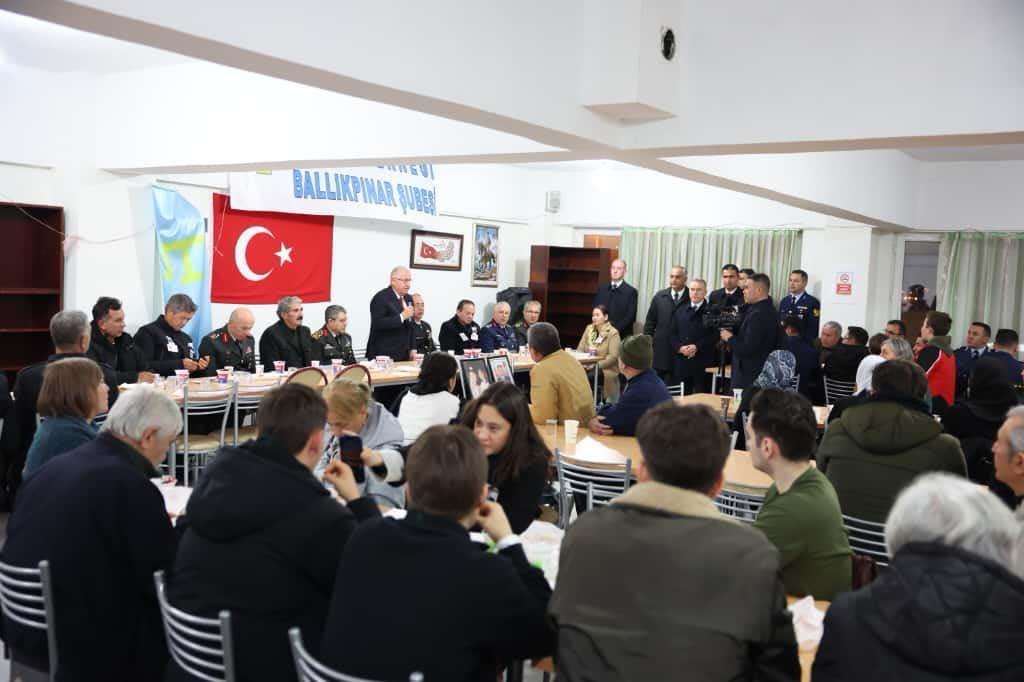 Milli Savunma Bakanı Yaşar Güler şehit ailesi ziyareti