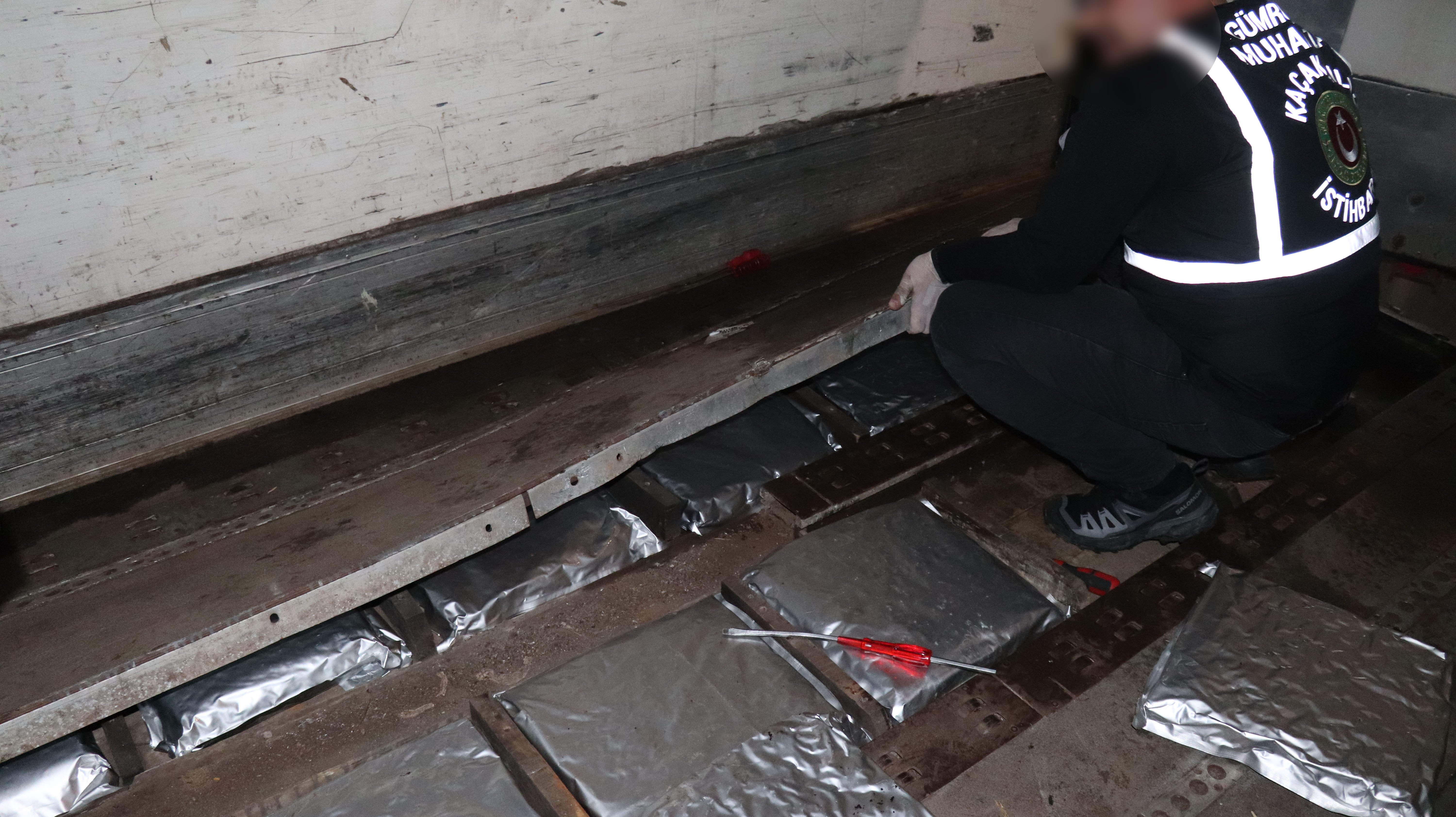 Ticaret Bakanlığı uyuşturucu operasyonu