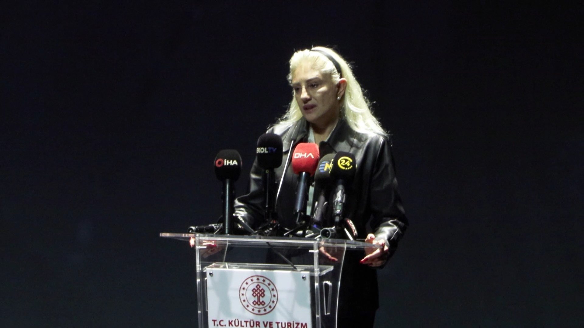 Muazzez Abacı tören