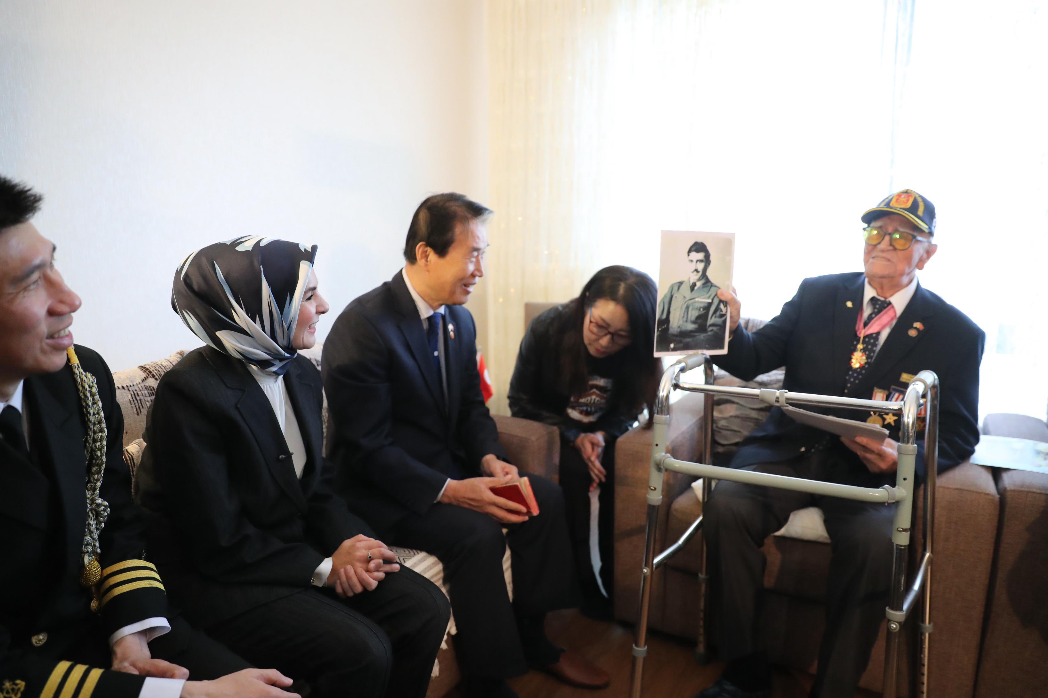 Bakan Göktaş Koreli bakan