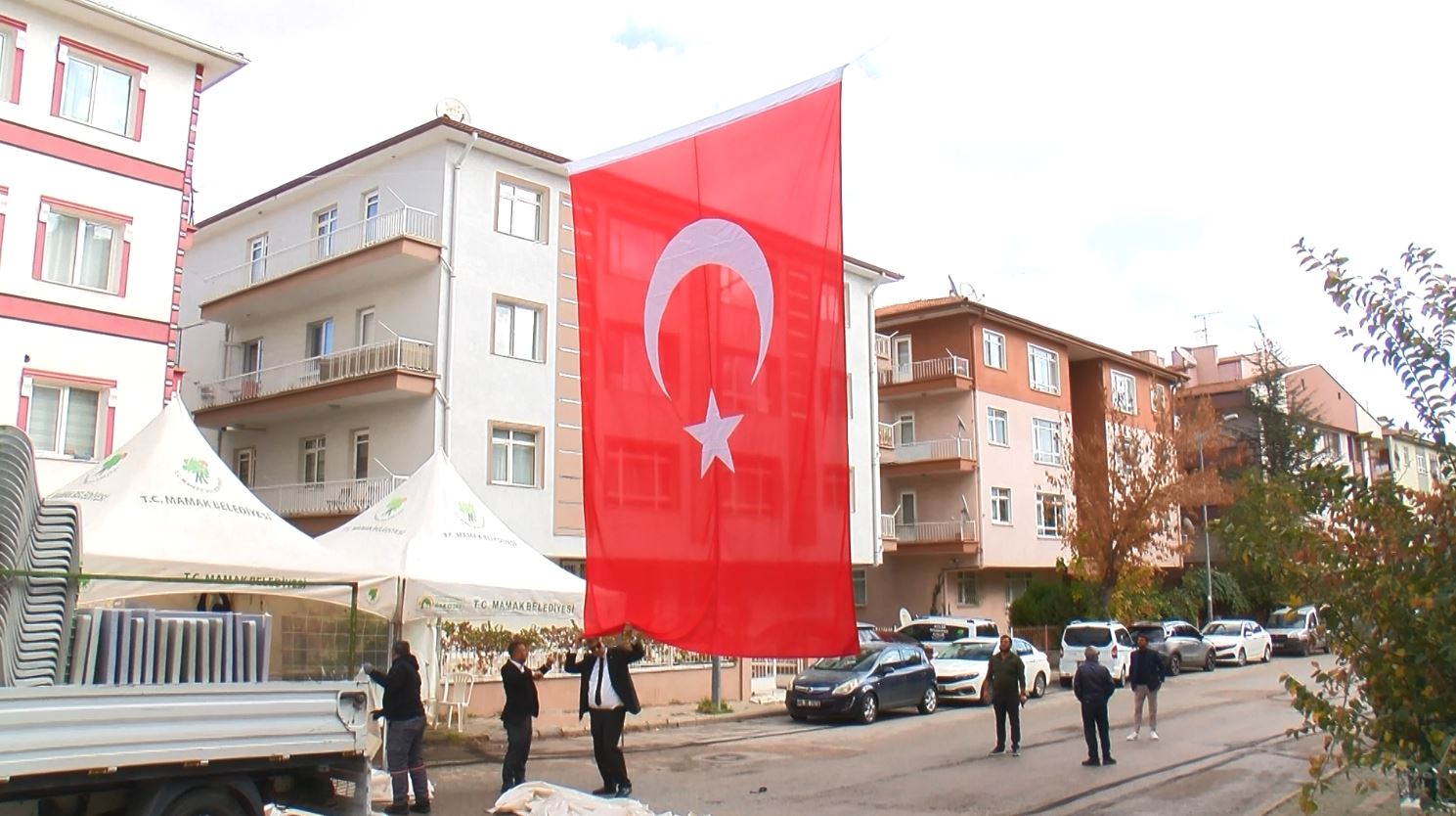 Şehit Cem Dolapci taziye çadırı