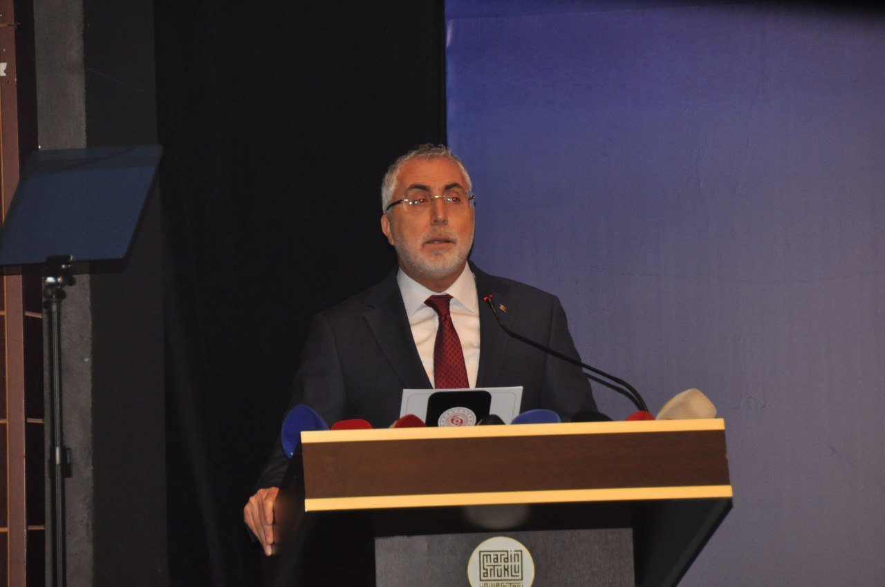 AK Parti Mardin Kadın Kolları toplantısı