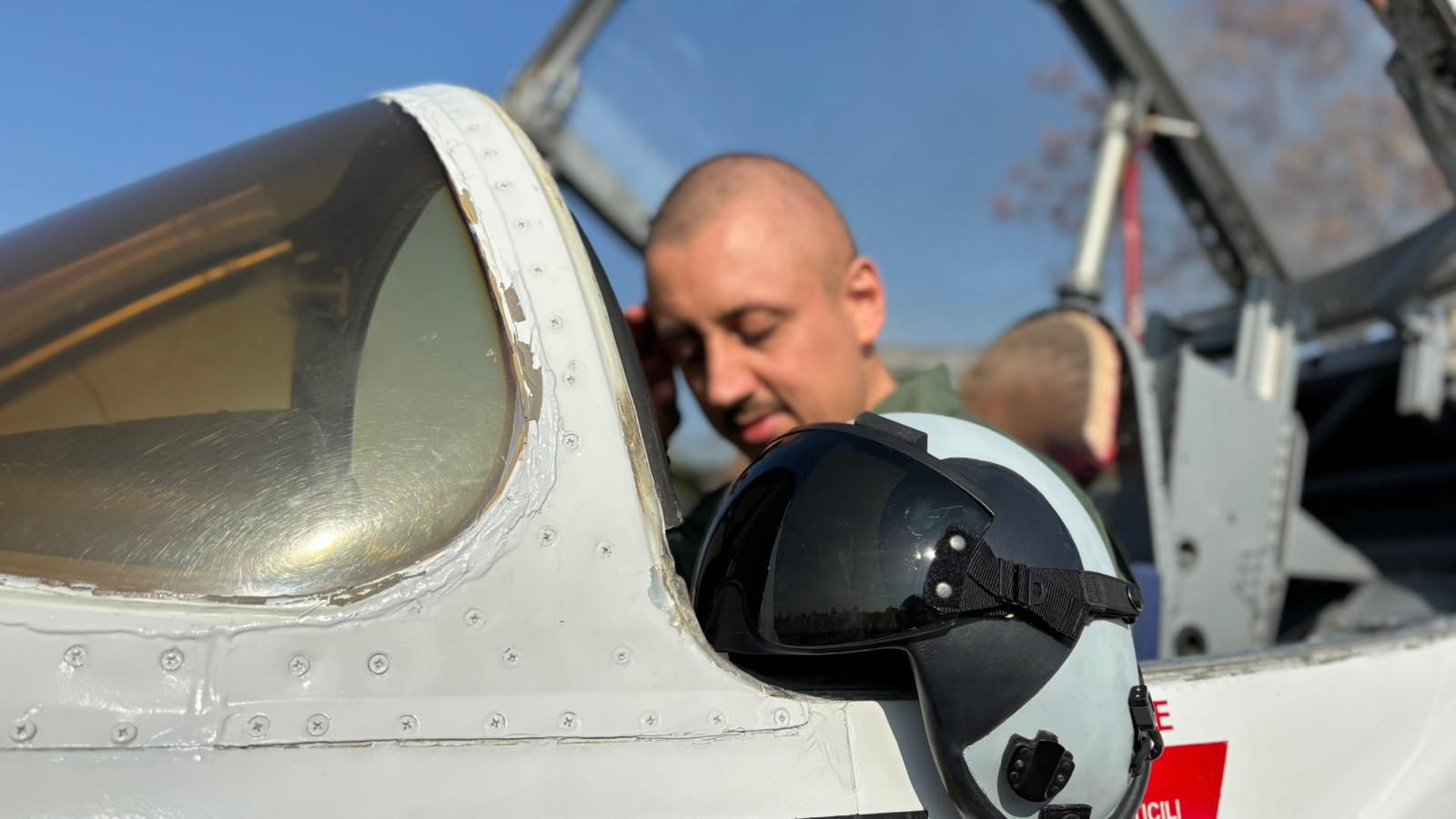 Server Tolga Doğan kokpitte