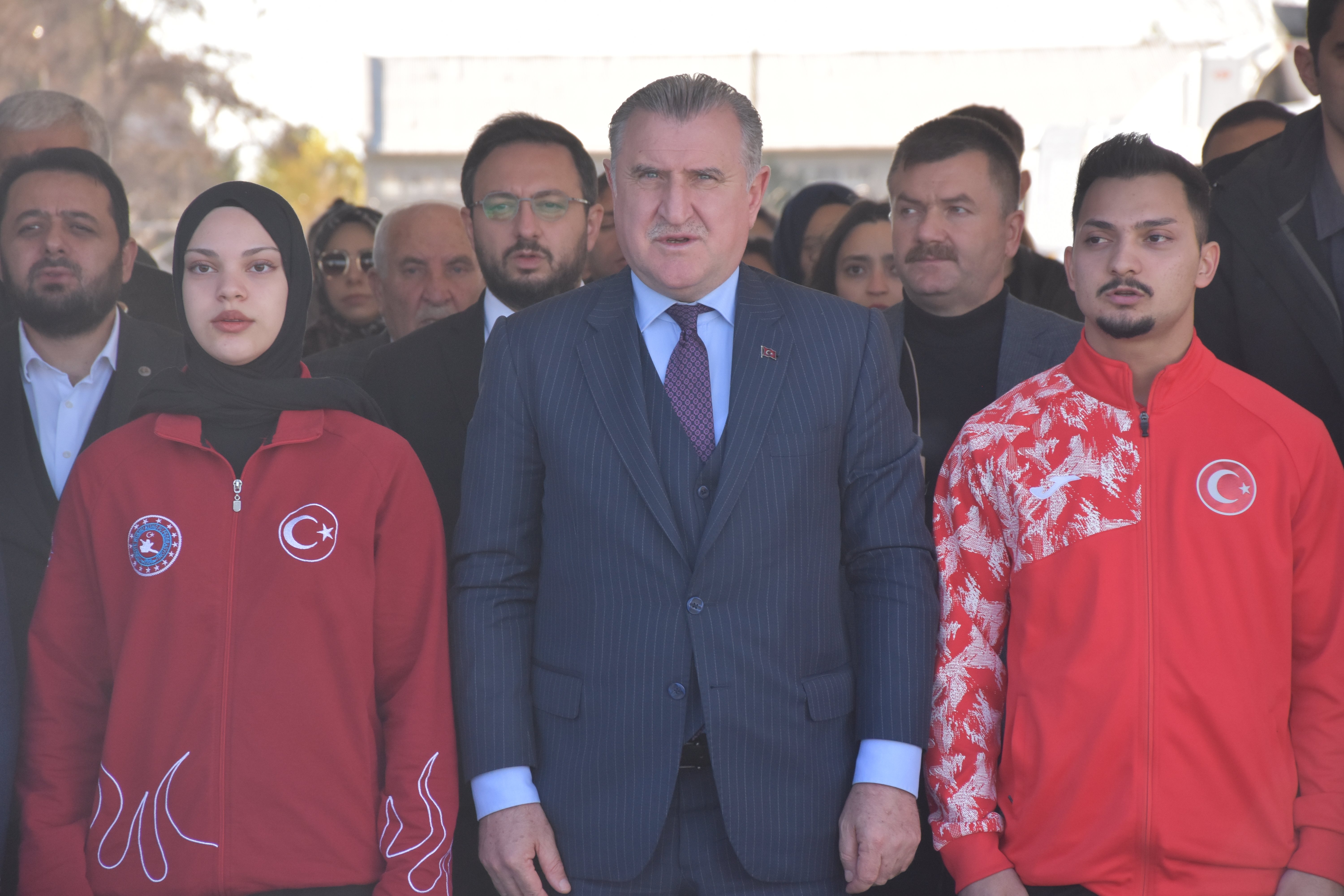 Osman Aşkın Bak konuşma