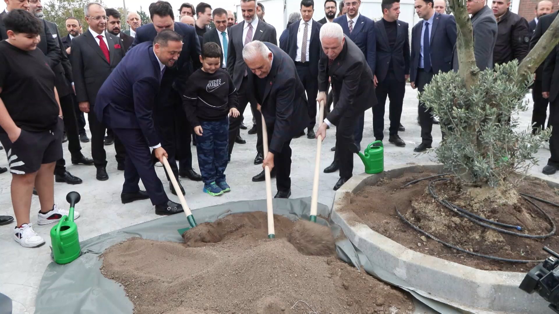 Diyanet Anaokulu kurdele kesimi töreni