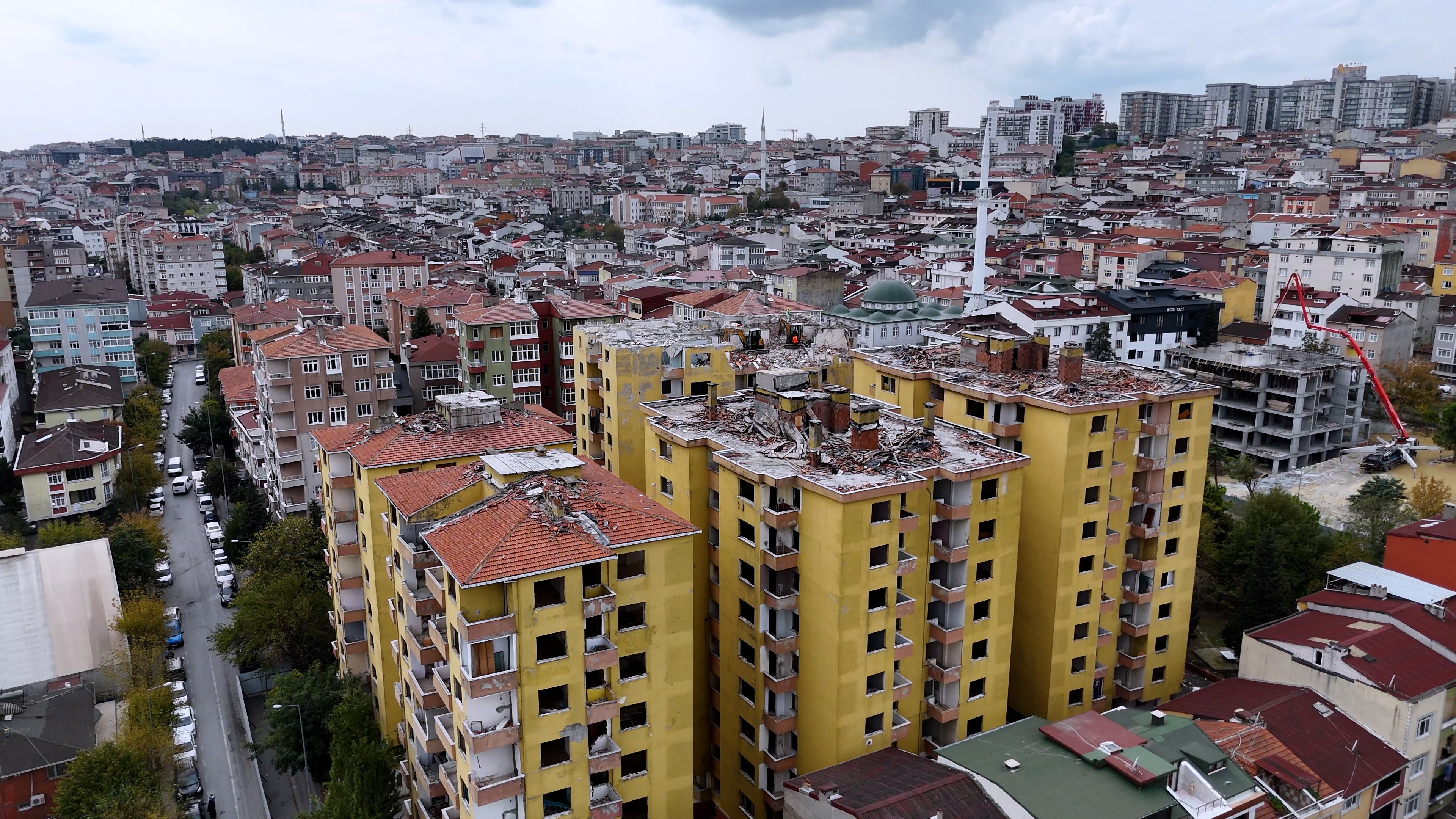 Doğuş Sitesi Yıkım Çalışmaları