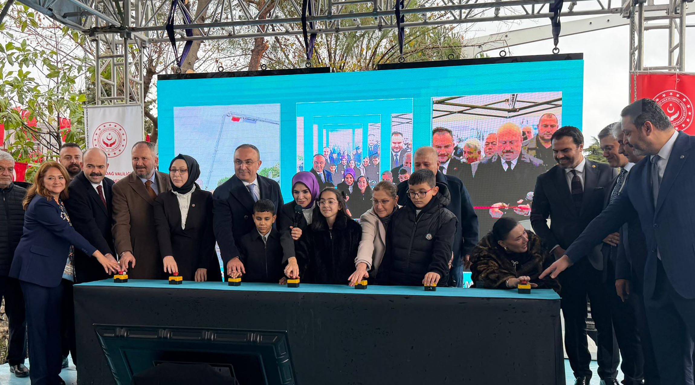 Bakan Mahinur Özdemir Göktaş