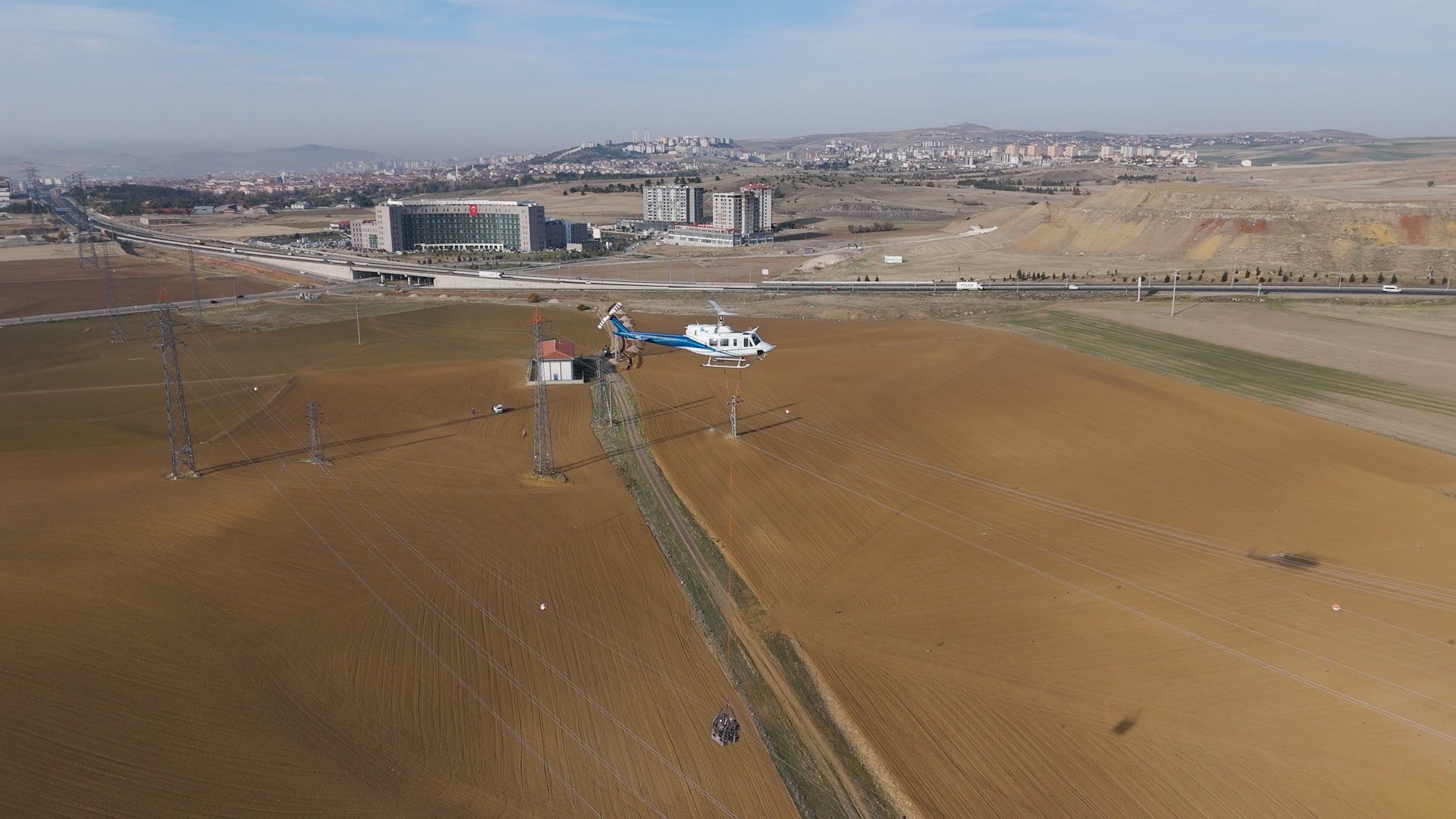 TEİAŞ elektrik hattı bakım operasyonu