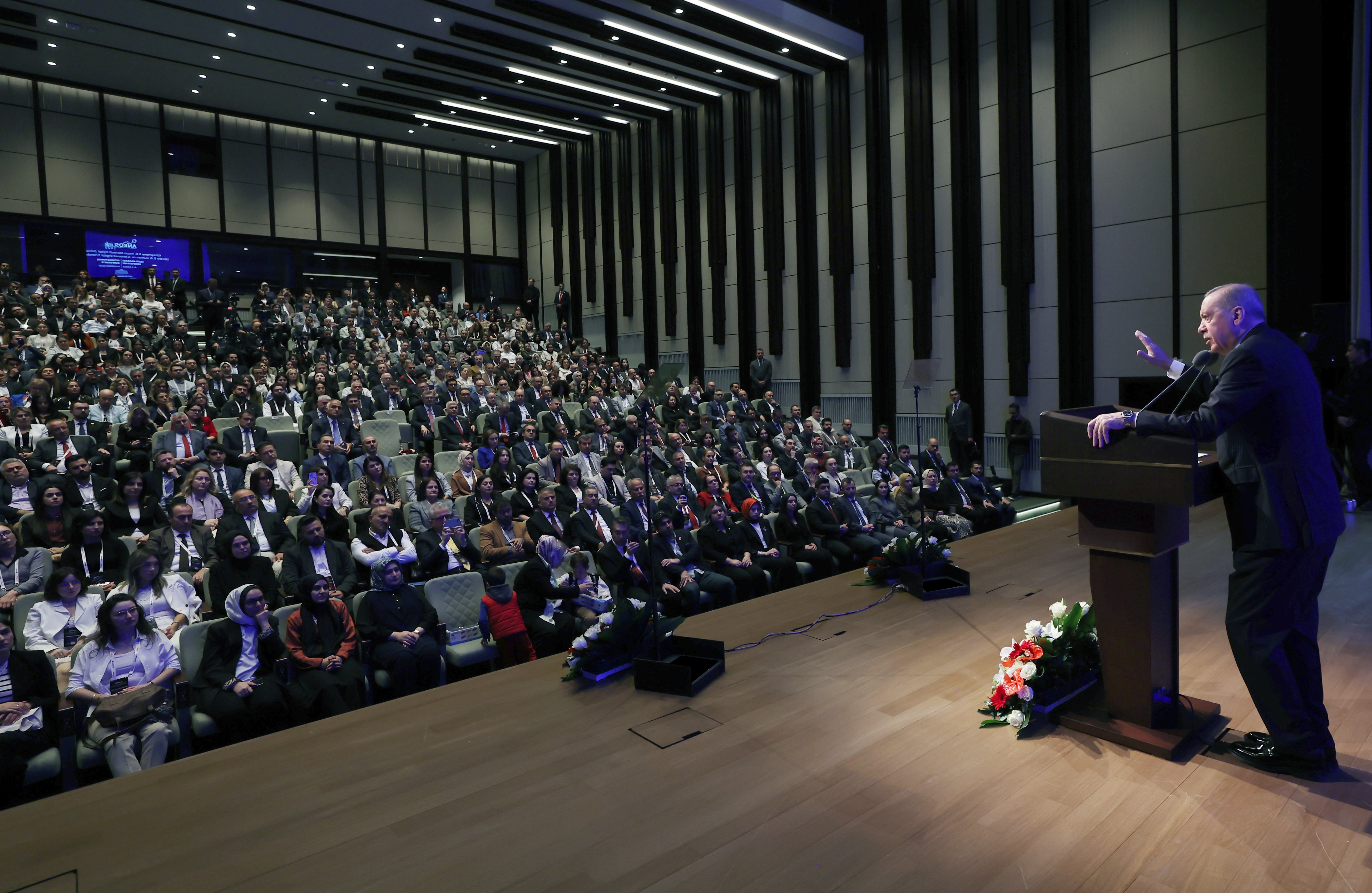 Millet Kütüphanesi iç görünüm