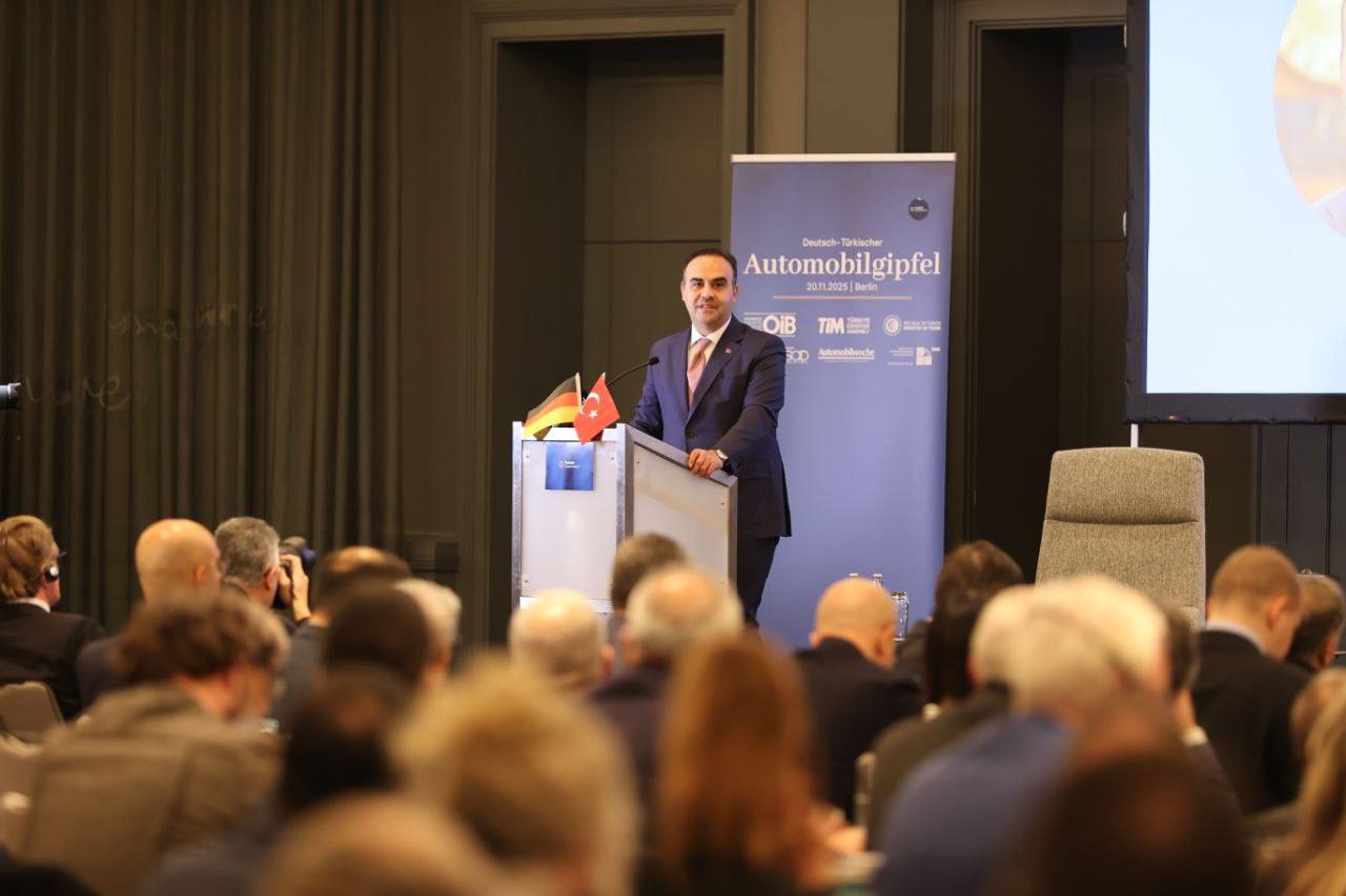 Mehmet Fatih Kacır Alman-Türk Otomotiv Zirvesi