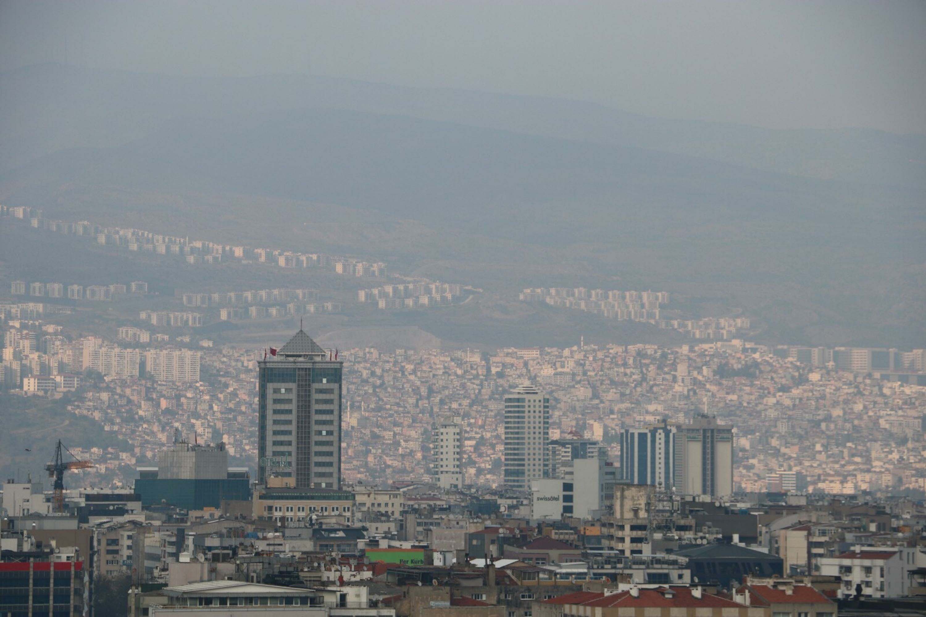 İzmir sanayi ve trafik kirliliği