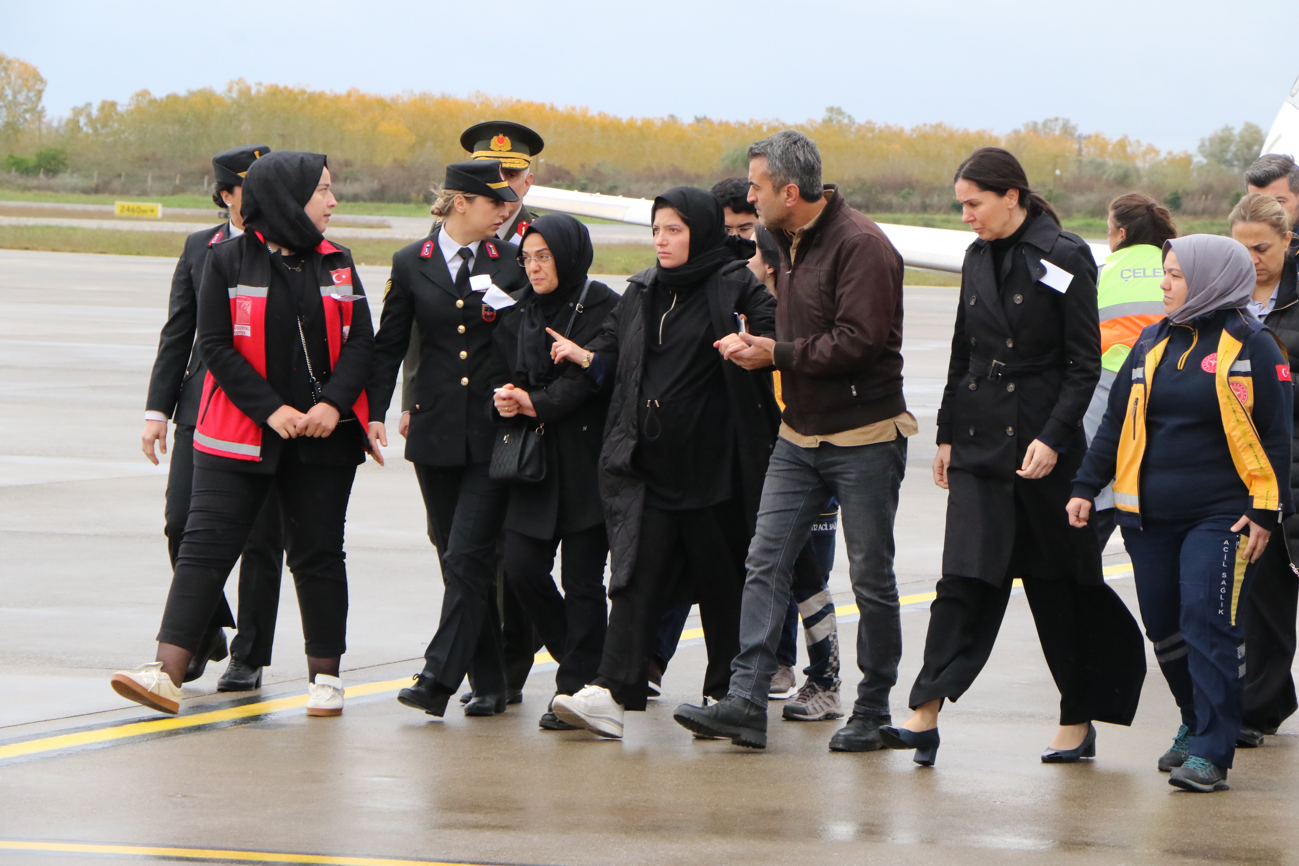 Şehit kardeşi asker selamı