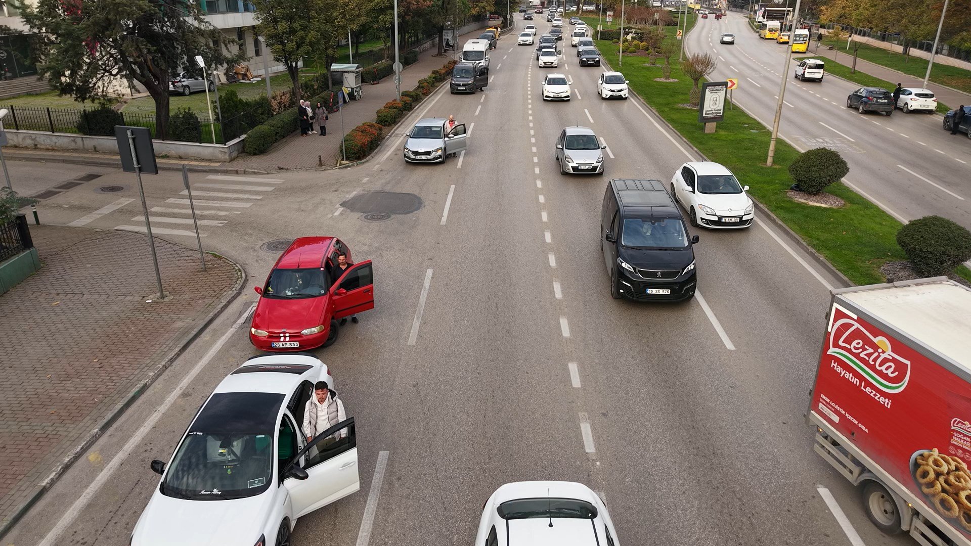 Ulubatlı Hasan Bulvarı 10 Kasım