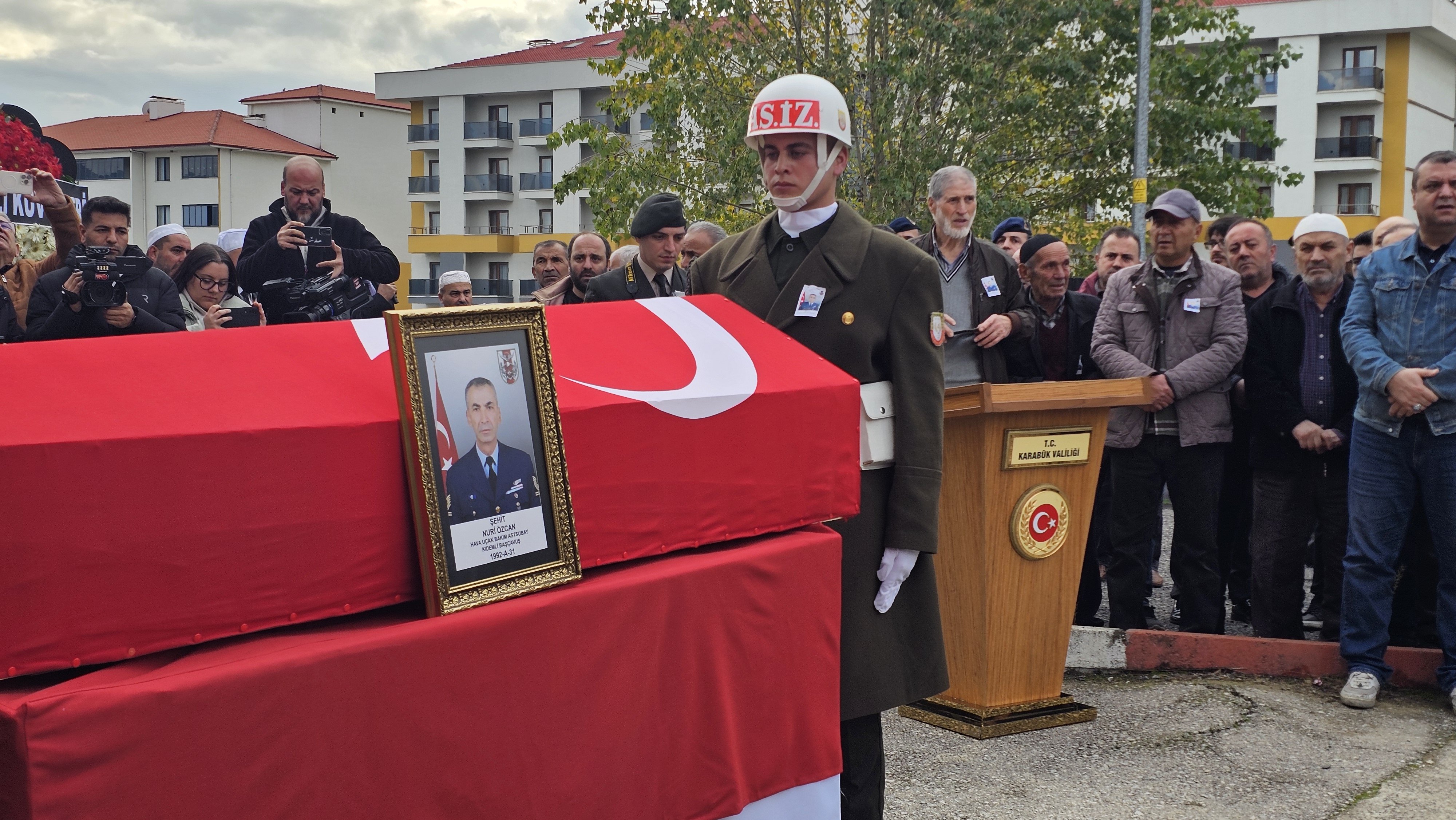 Şehit Nuri Özcan ailesi