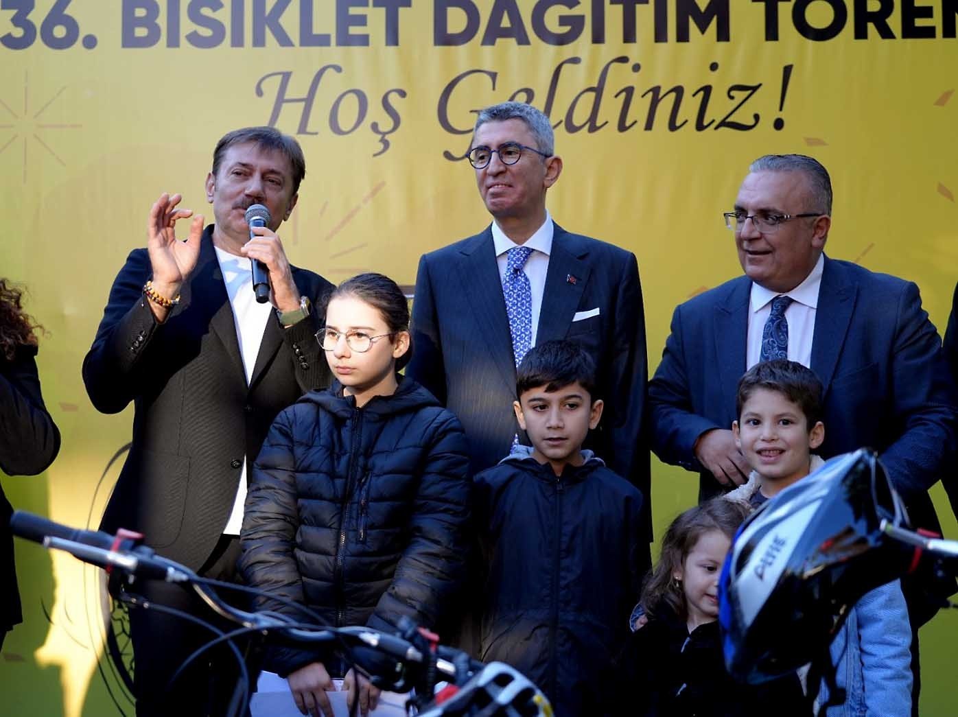 Bisiklet dağıtım töreni protokol