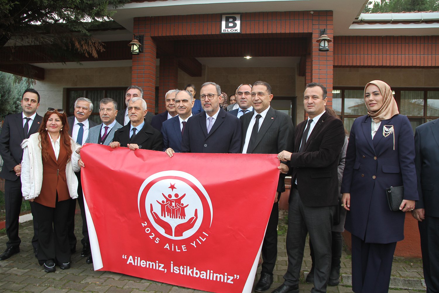 Mehmet Muharrem Kasapoğlu Engelli Bireylerle