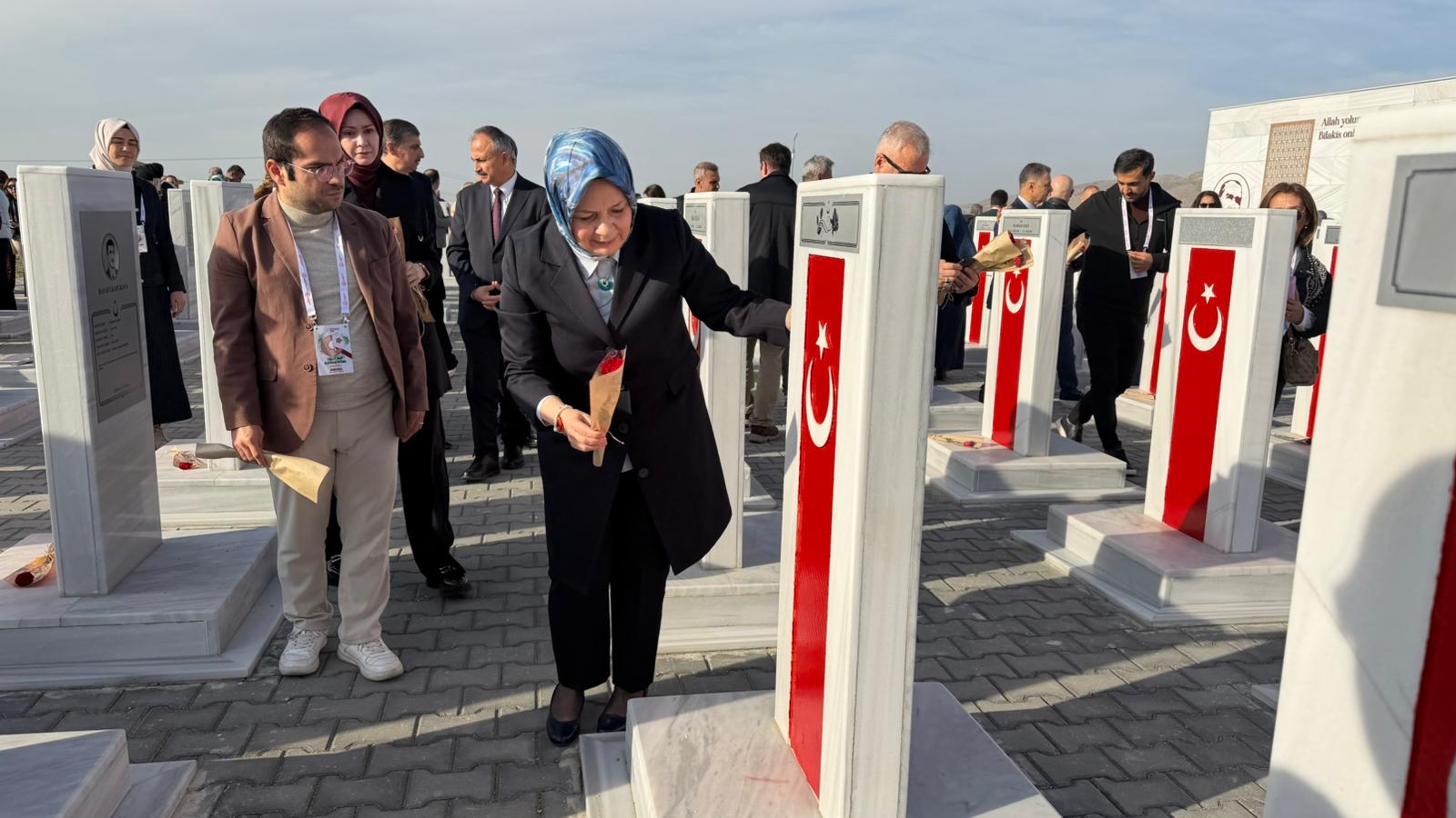 MEB Öğretmen Hatıra Ormanı fidan dikimi