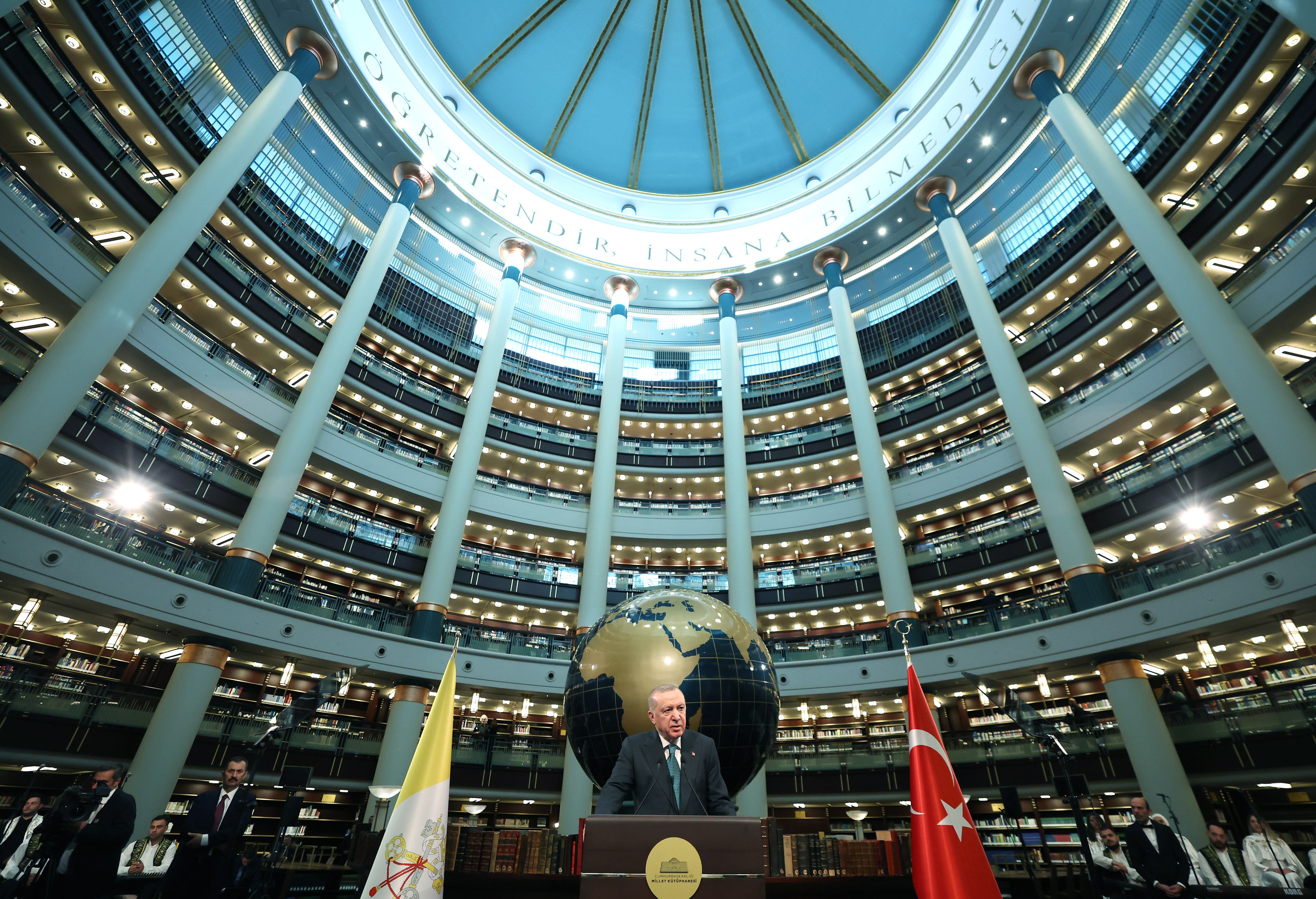 Cumhurbaşkanı Erdoğan ve Papa Leo