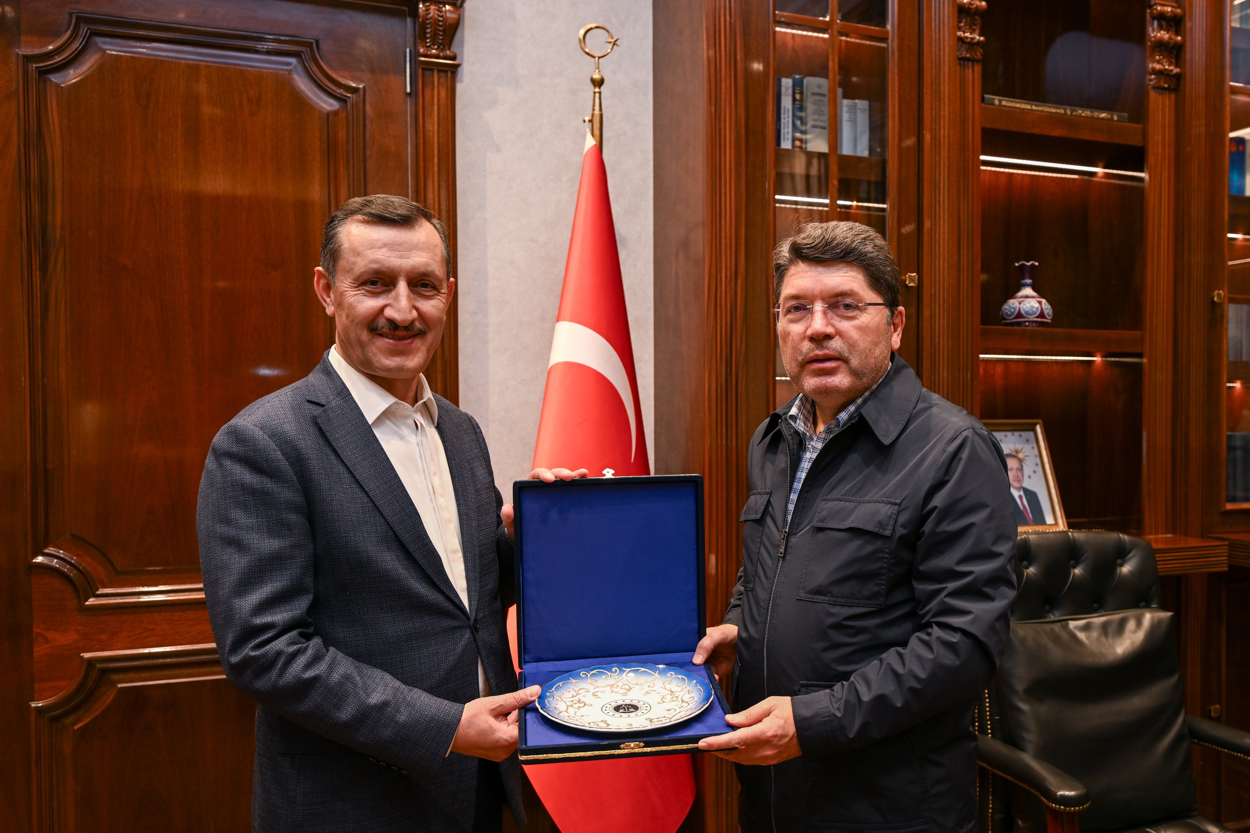 Adalet Bakanı Yılmaz Tunç Riyad Büyükelçiliği ziyareti