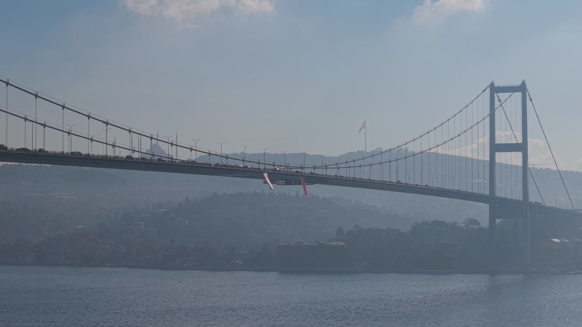 KKTC Bayrağı Boğaz Köprüsü