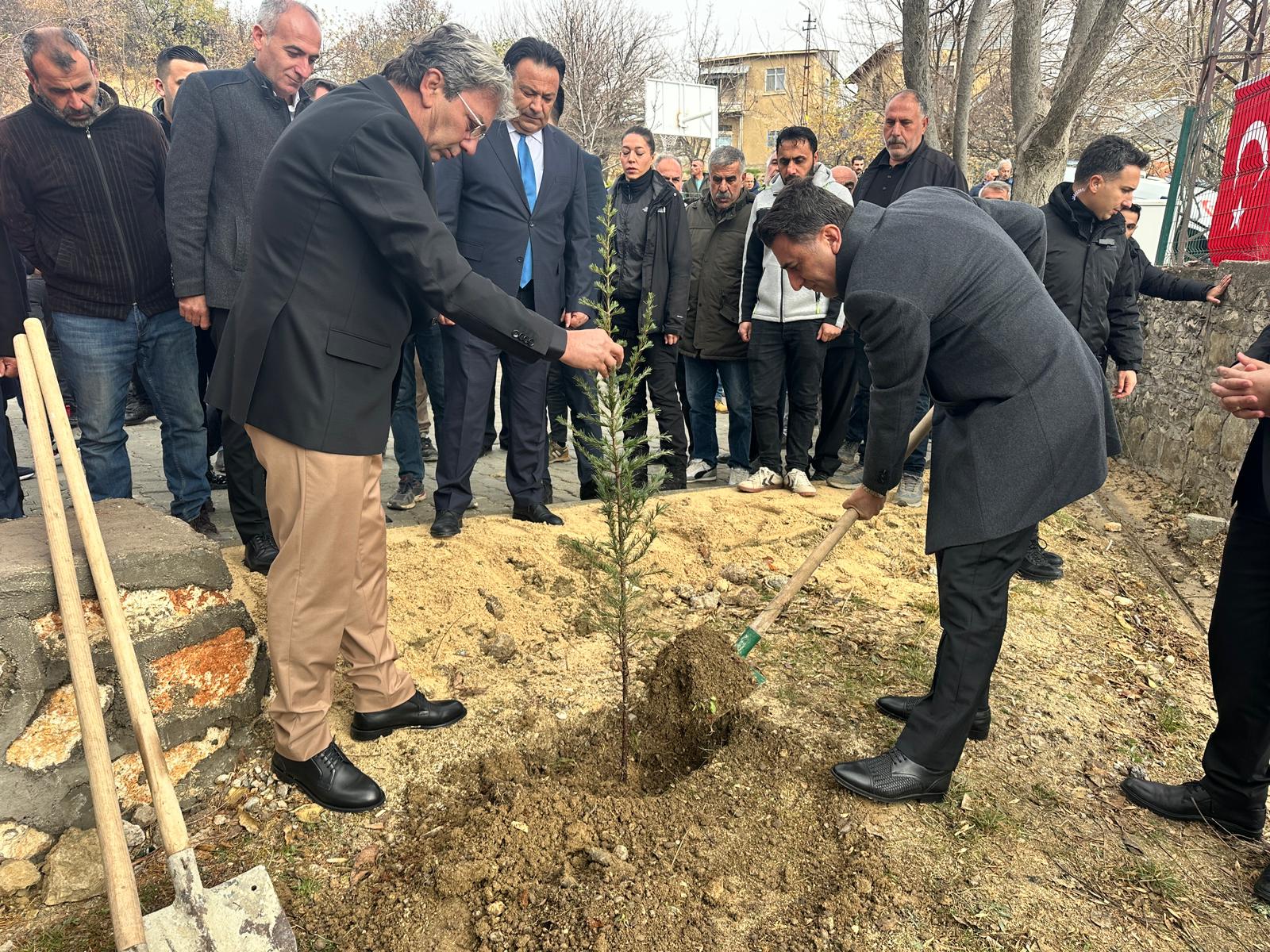 Tunceli Valisi Şefik Aygöl