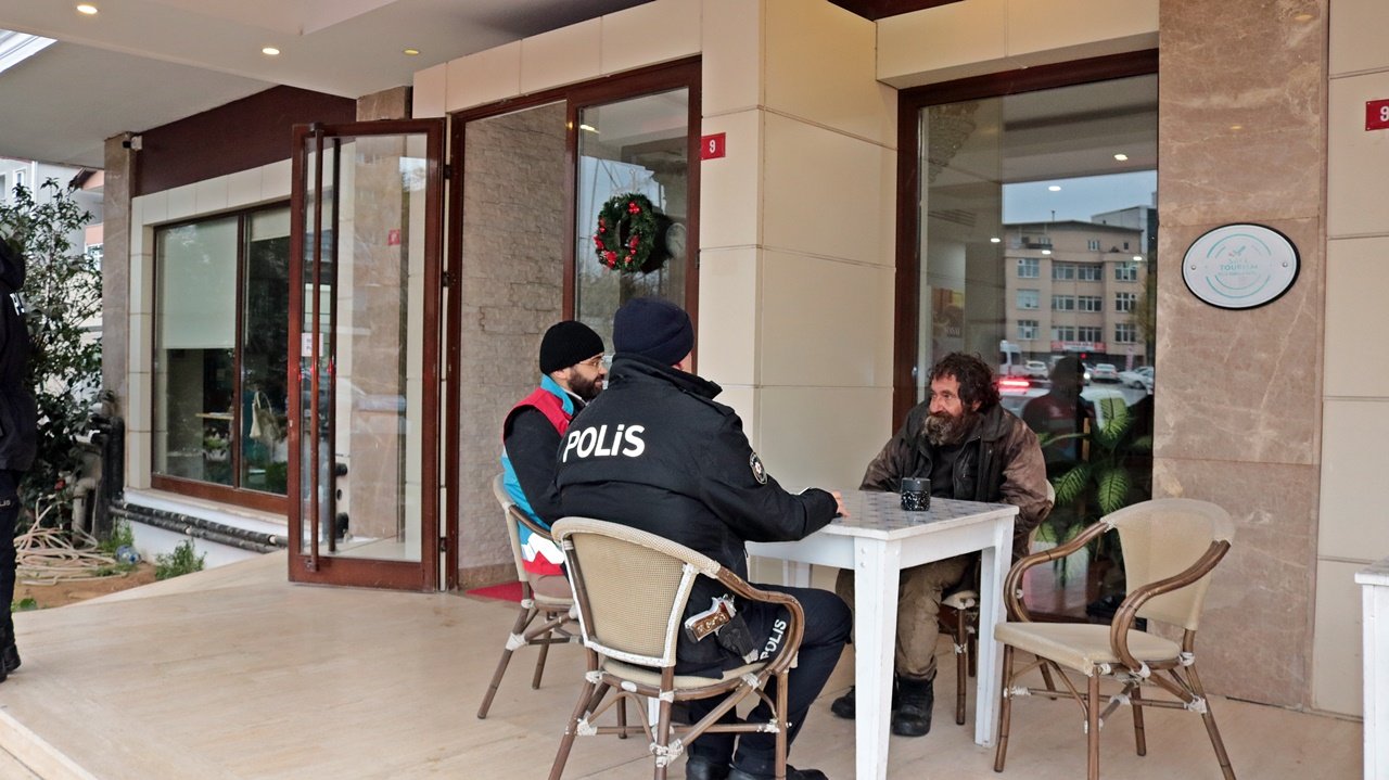 Sosyal hizmet ekipleri çalışıyor