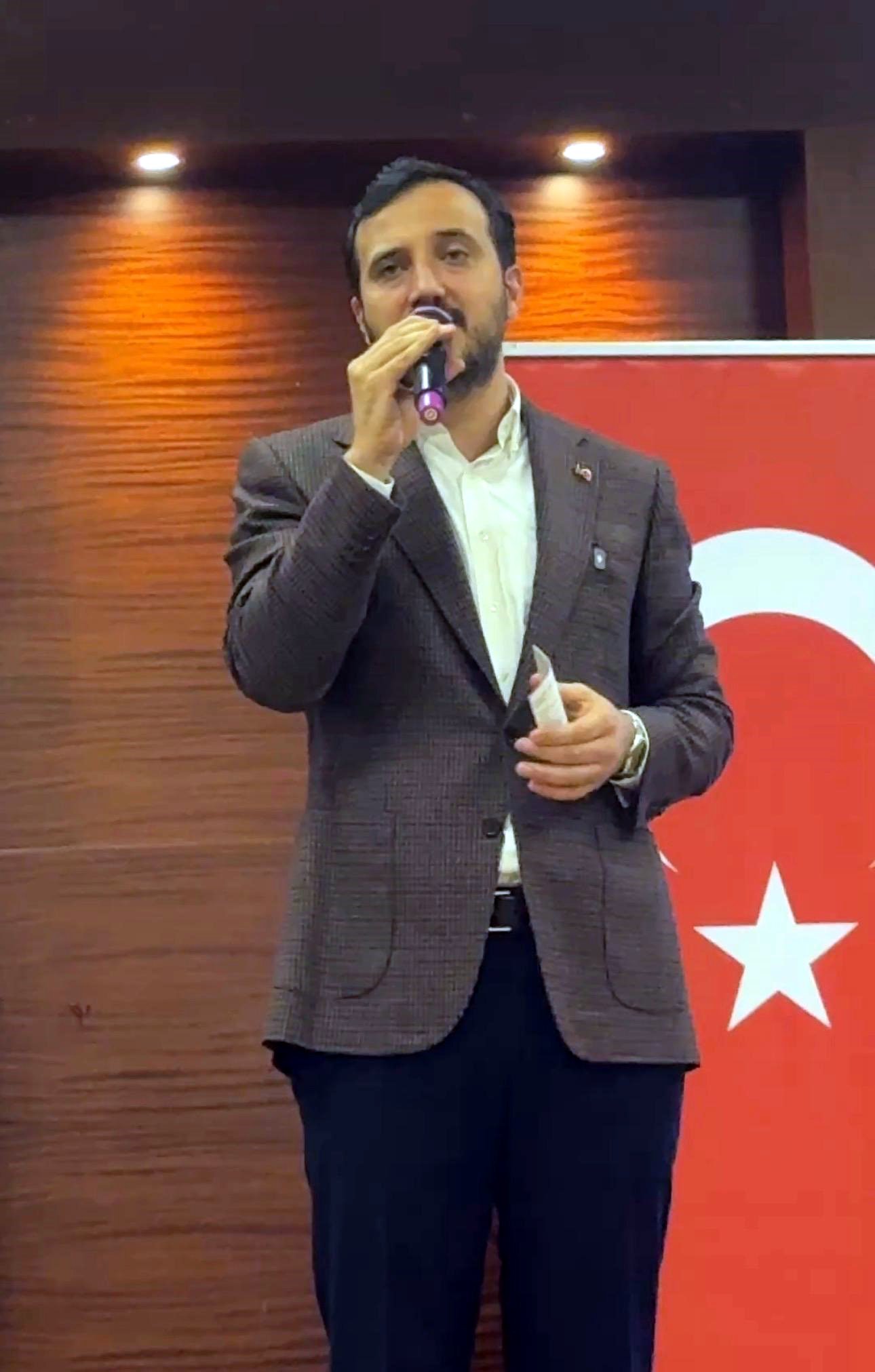 AK Parti İstanbul İl Başkanı Abdullah Özdemir konuşma