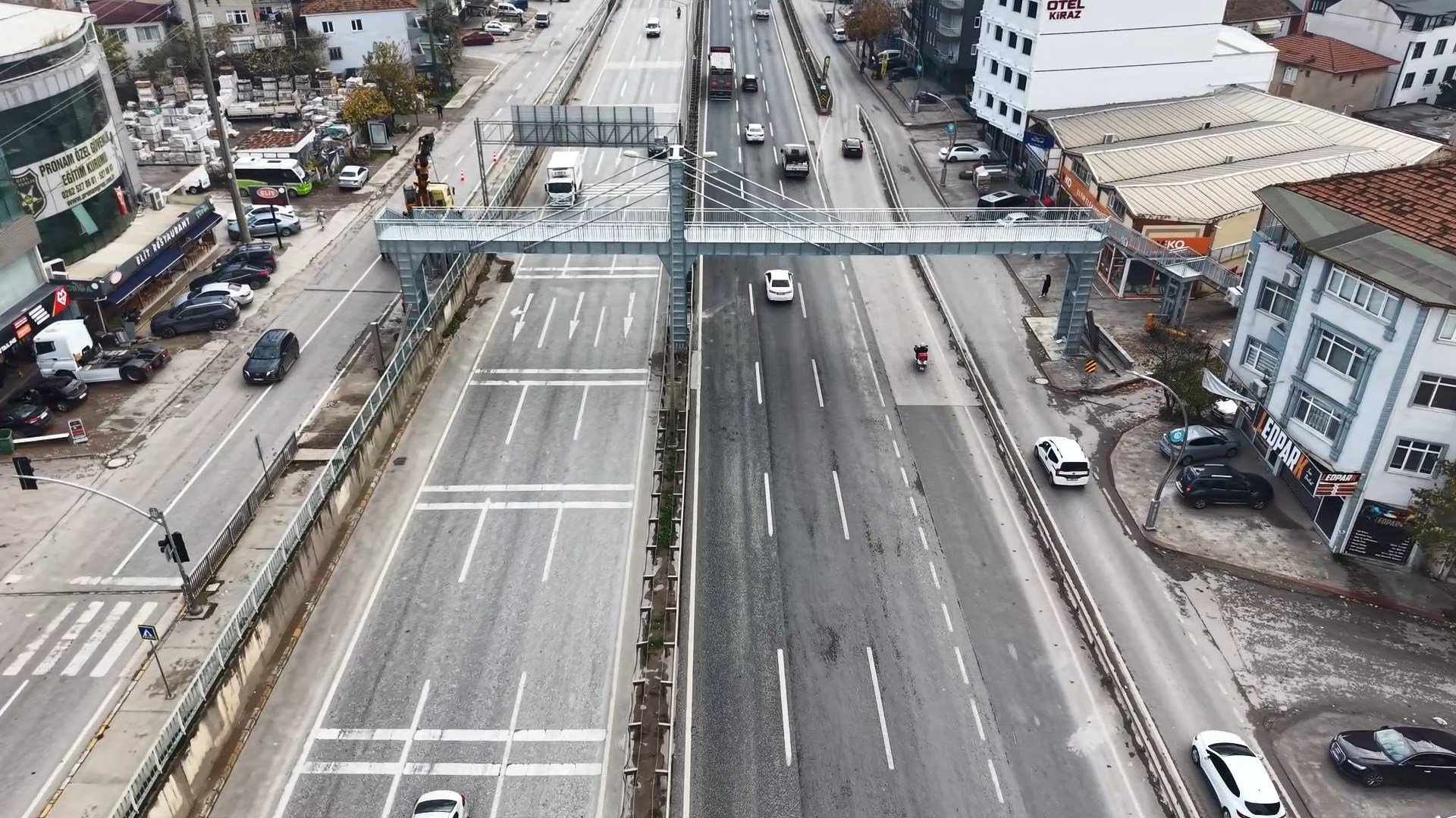 Körfez yeni üst geçit inşaatı