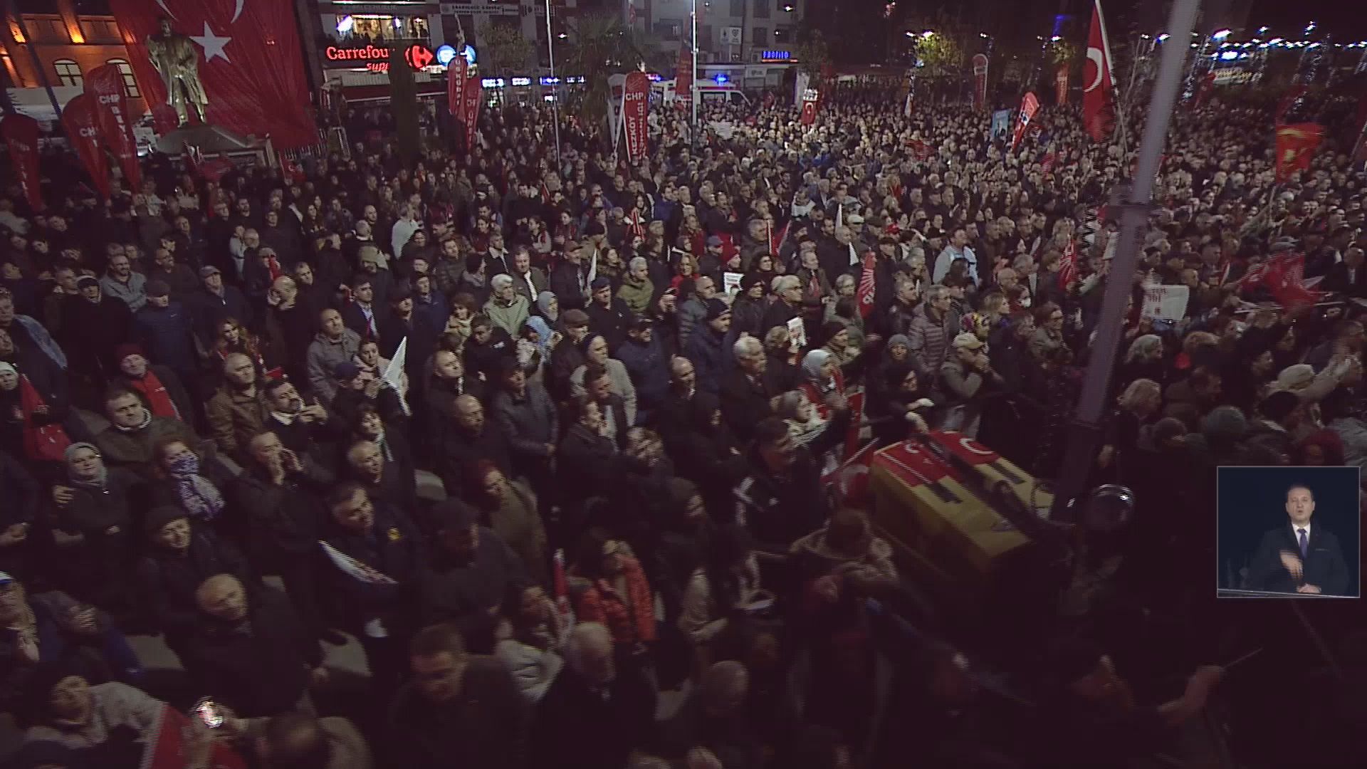 Özgür Özel Konuşma Yapıyor