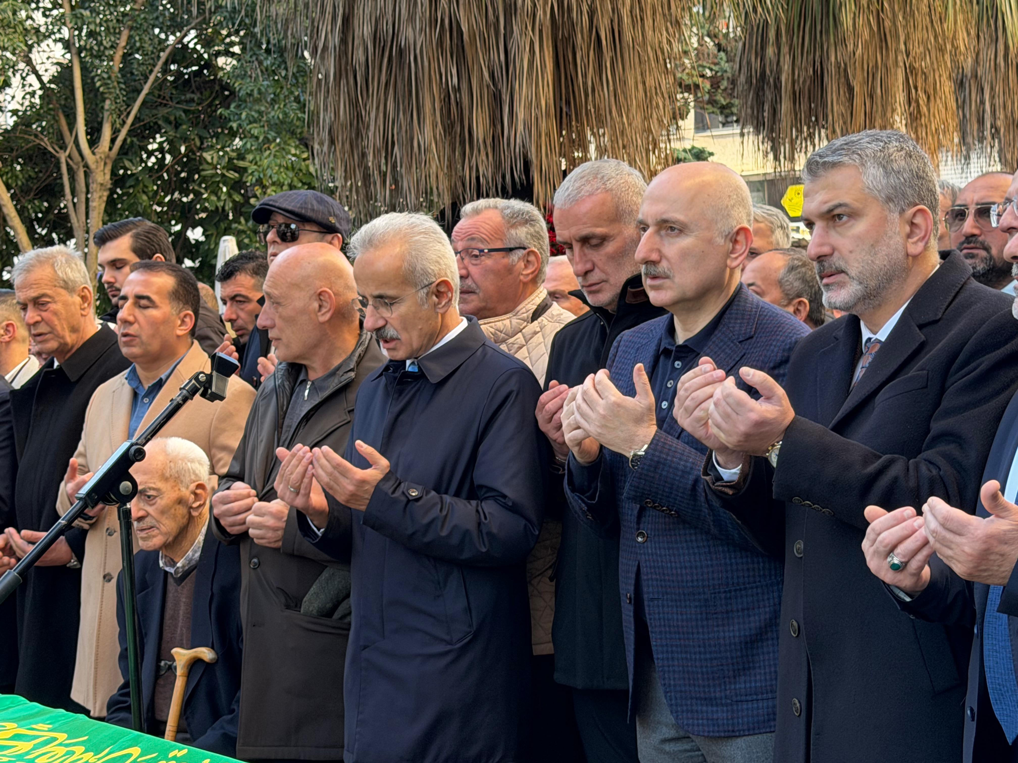 Bakan Uraloğlu cenaze sonrası