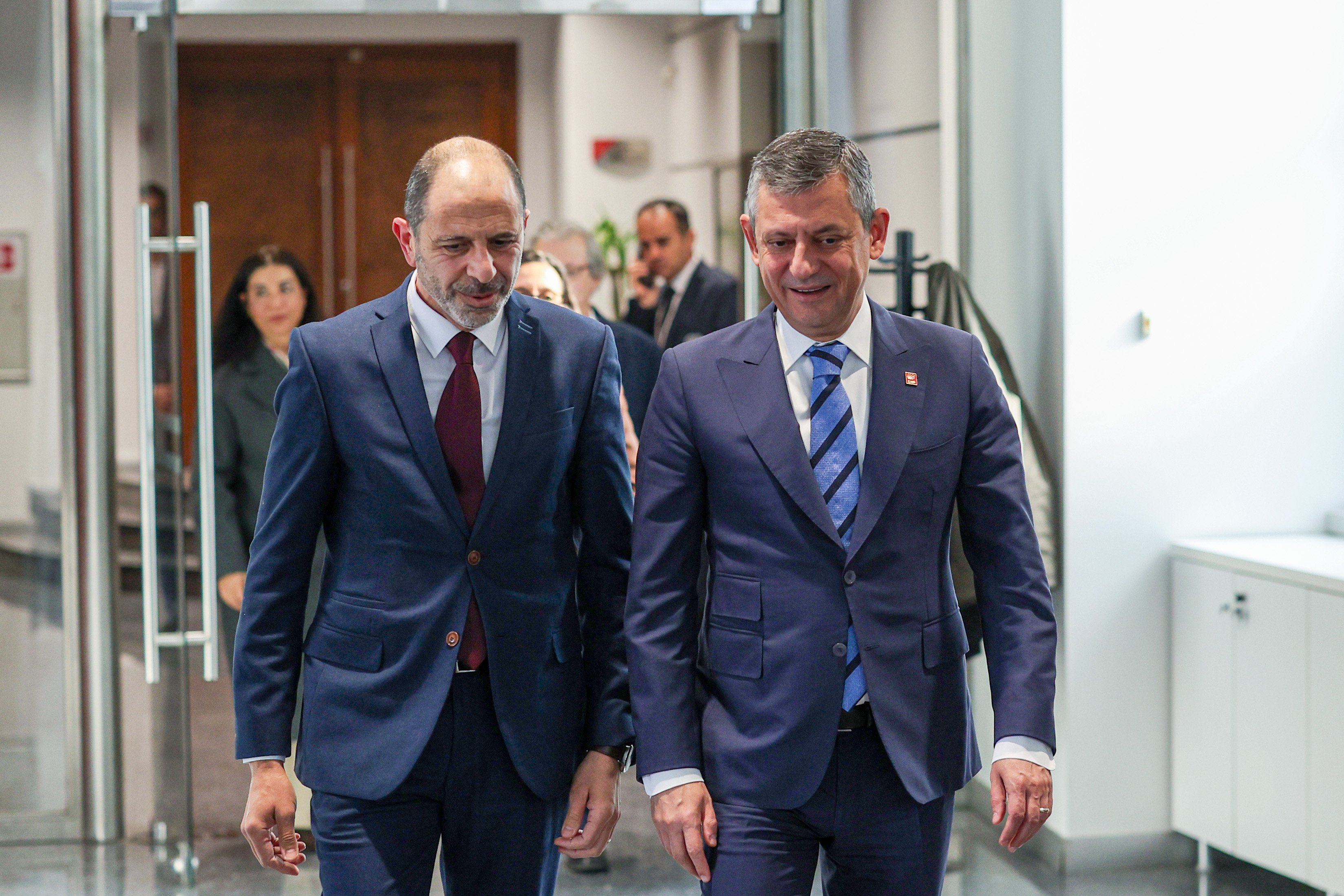 Özgür Özel Kudret Özersay görüşmesi