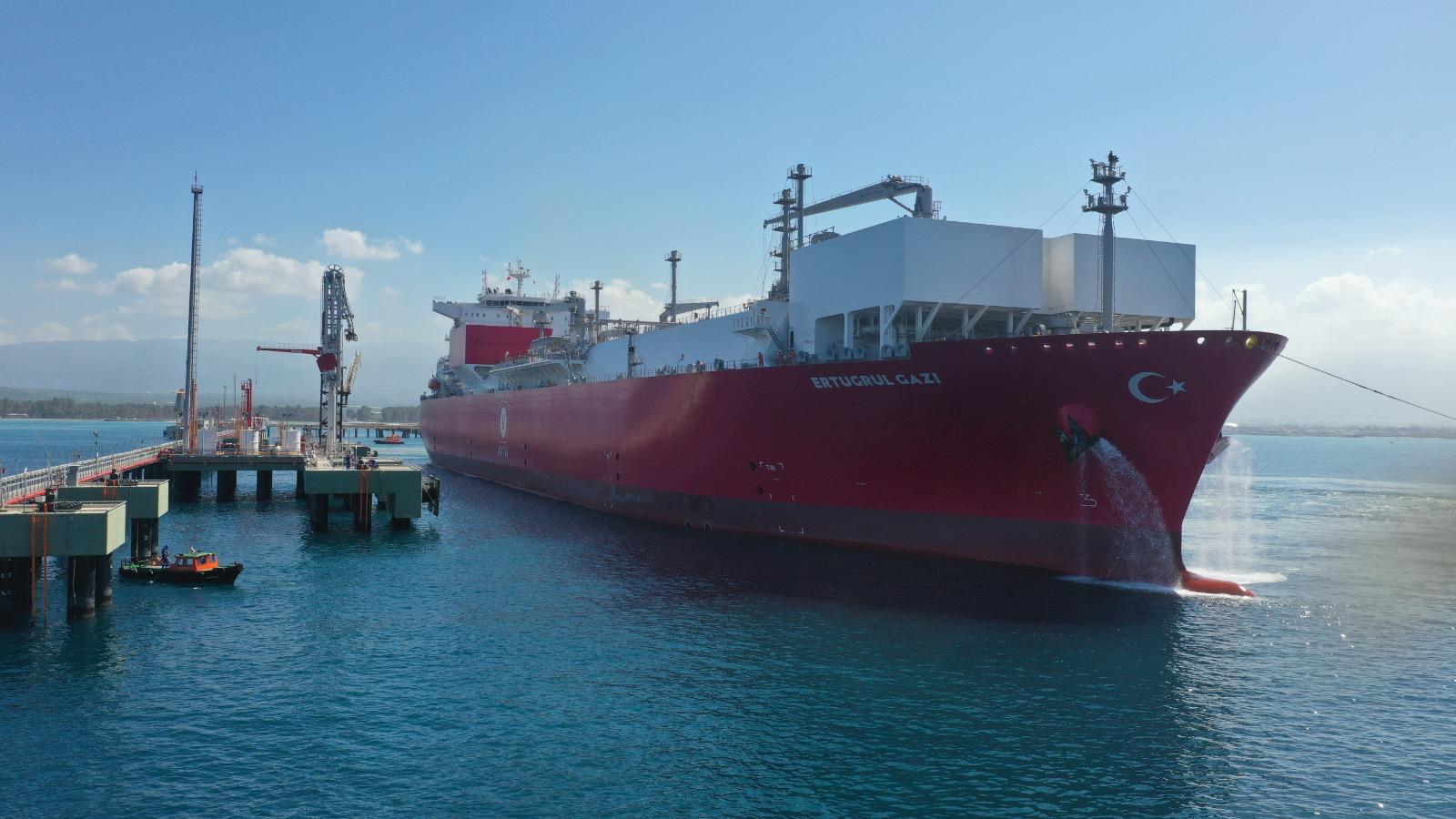 Ertuğrul Gazi FSRU gemisi