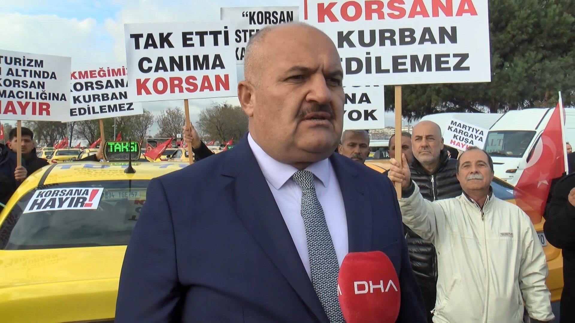 Taksiciler korsan taşımacılık protestosu