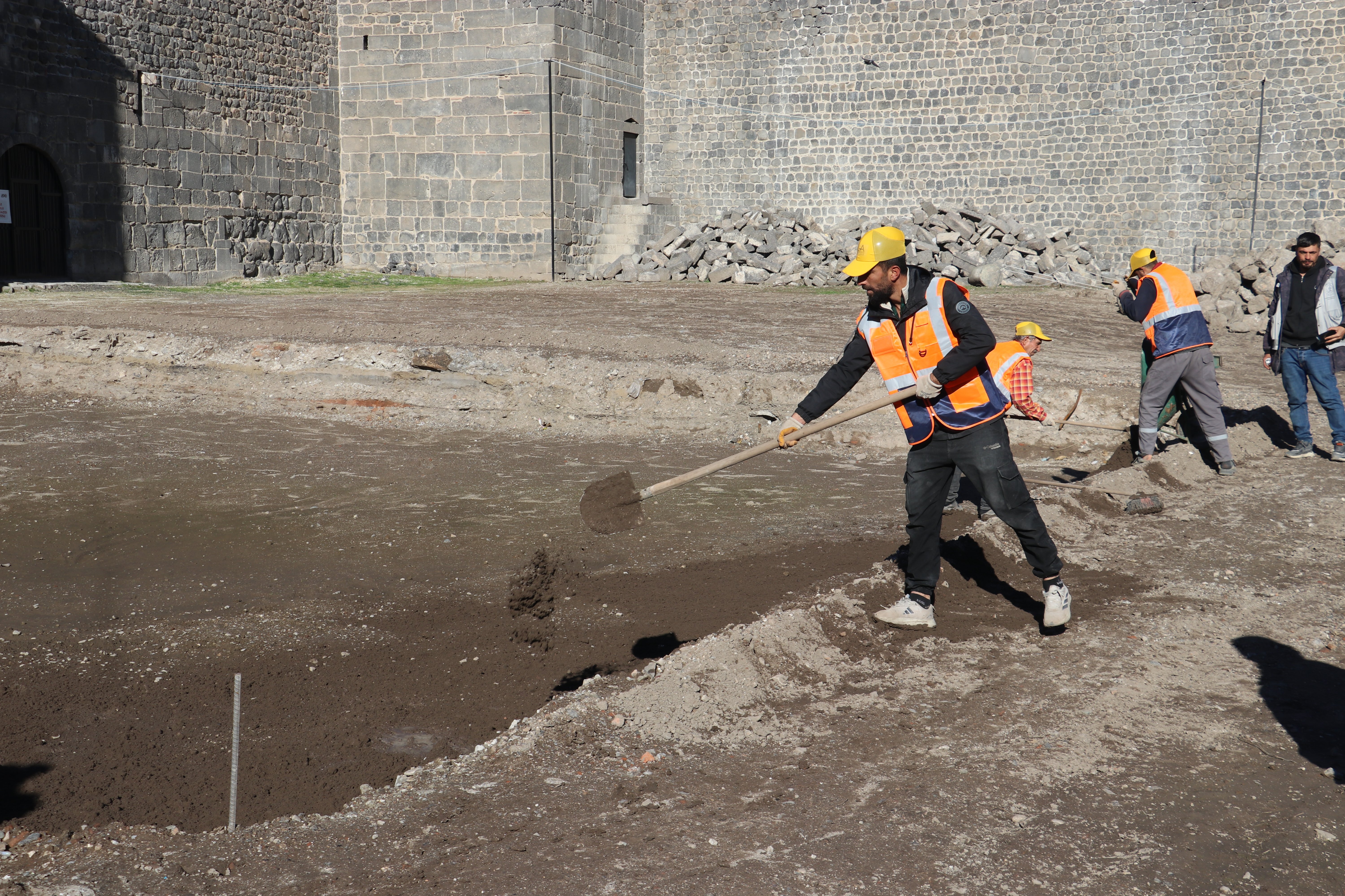 Diyarbakır Arkeolojik Kazı Buluntuları