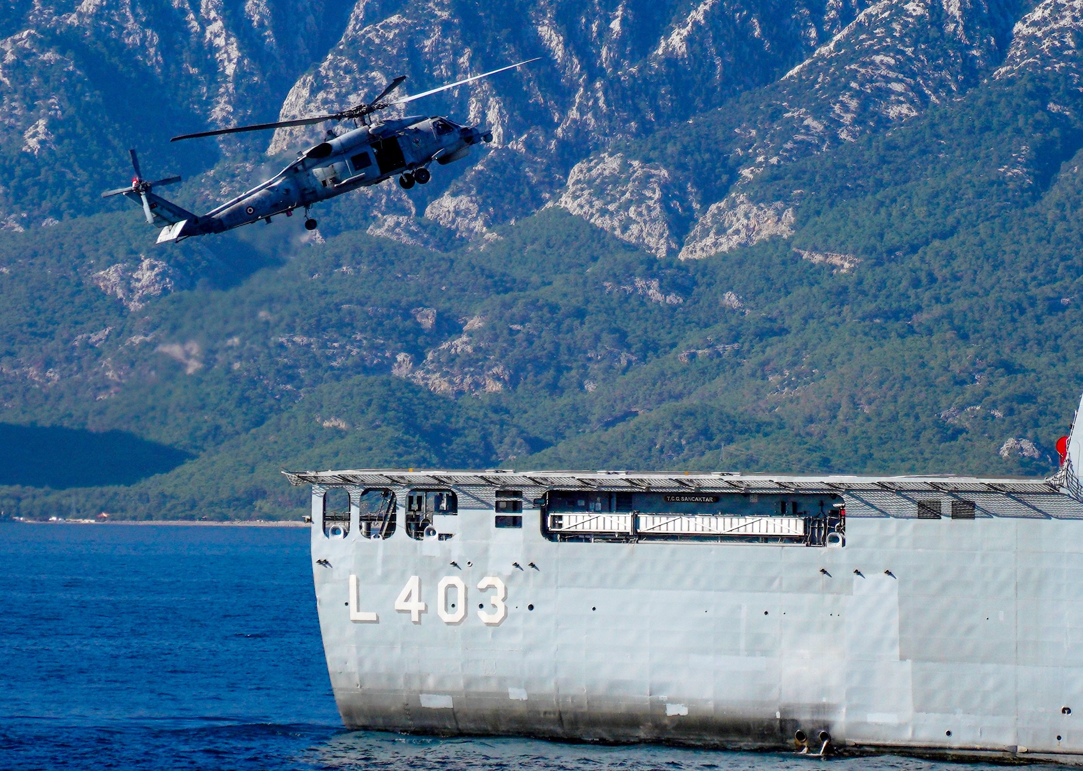 Türk savaş gemisi Doğu Akdeniz