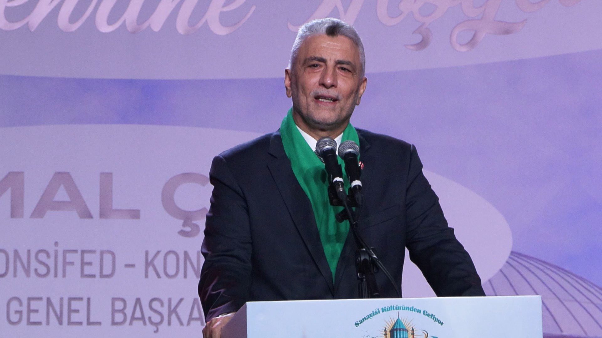 Ticaret Bakanı Ömer Bolat konuşma yapıyor