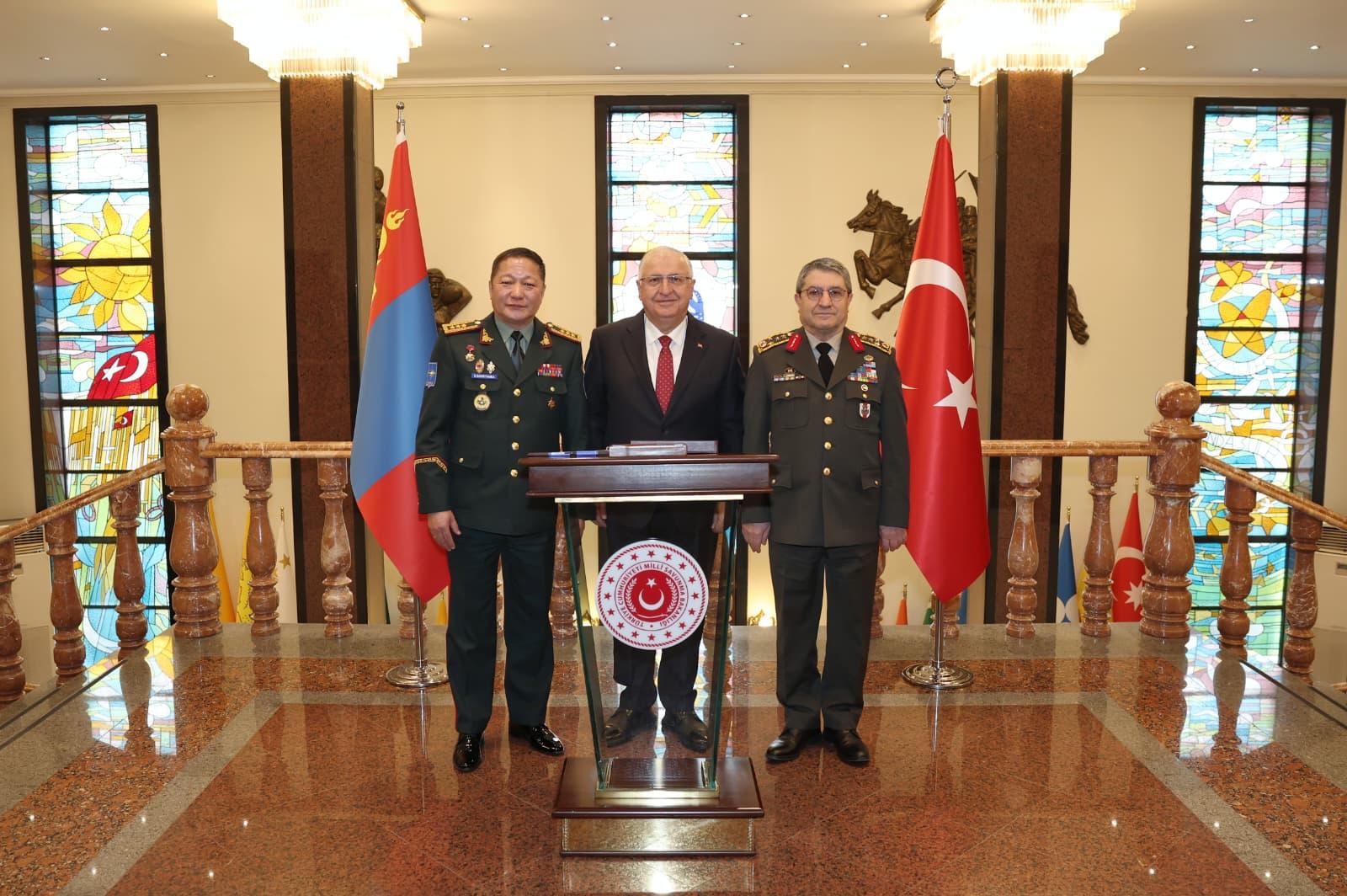 Milli Savunma Bakanı Yaşar Güler Moğolistan Genelkurmay Başkanı Kabulü