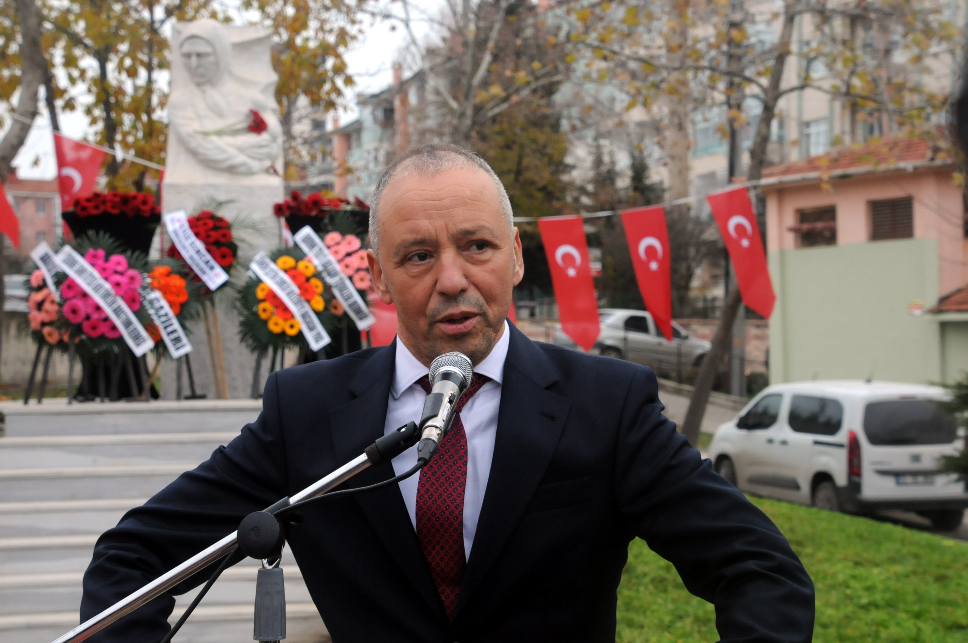 Türkan Bebek Anıtı Detay