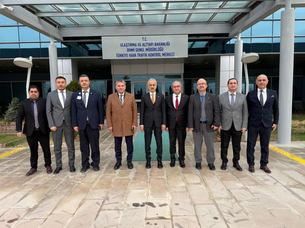 Bakan Abdulkadir Uraloğlu Hava Trafik Kontrol Merkezi Ziyareti